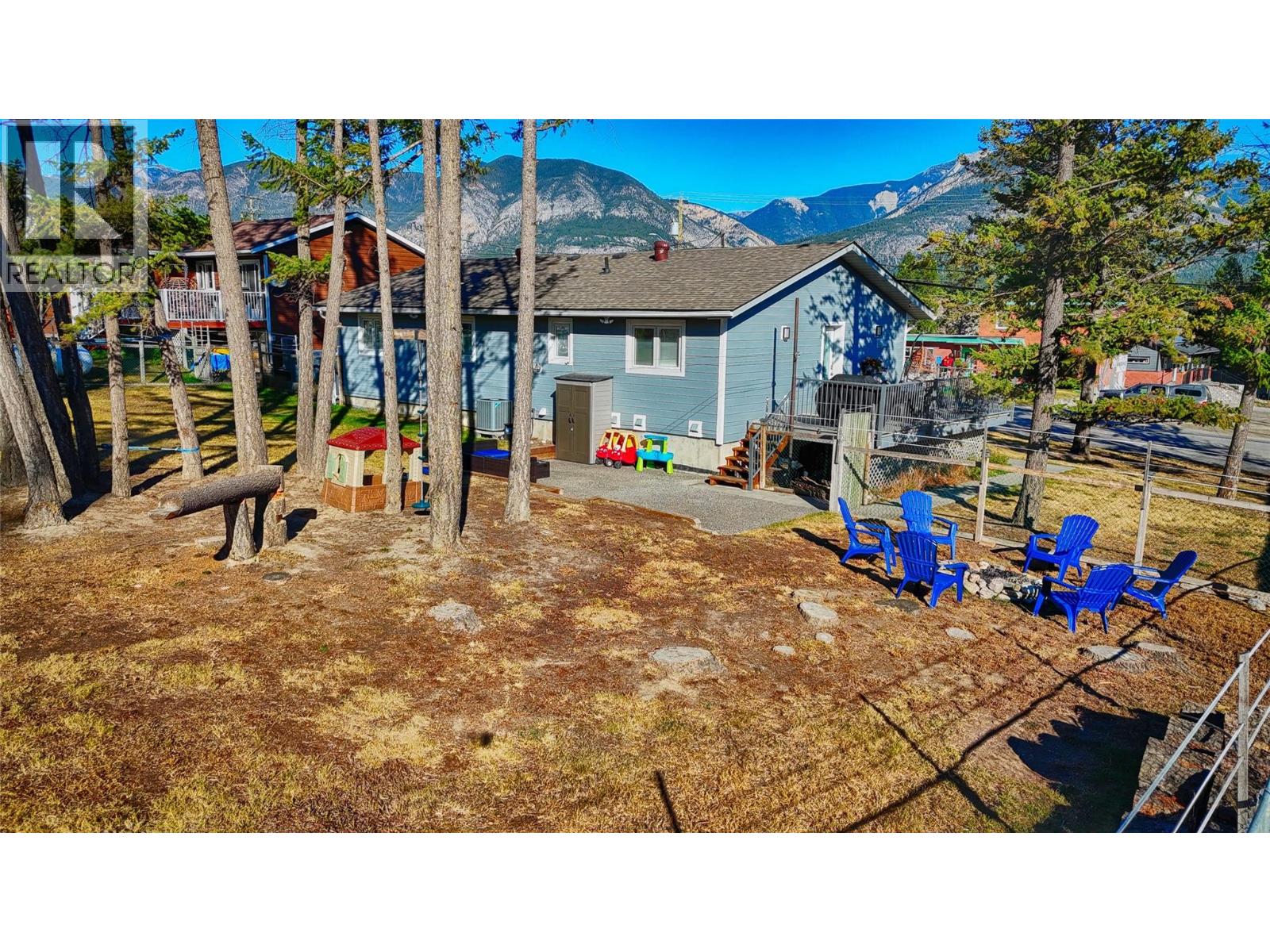 208 7th Avenue, Invermere, British Columbia  V0A 1K4 - Photo 52 - 10385124