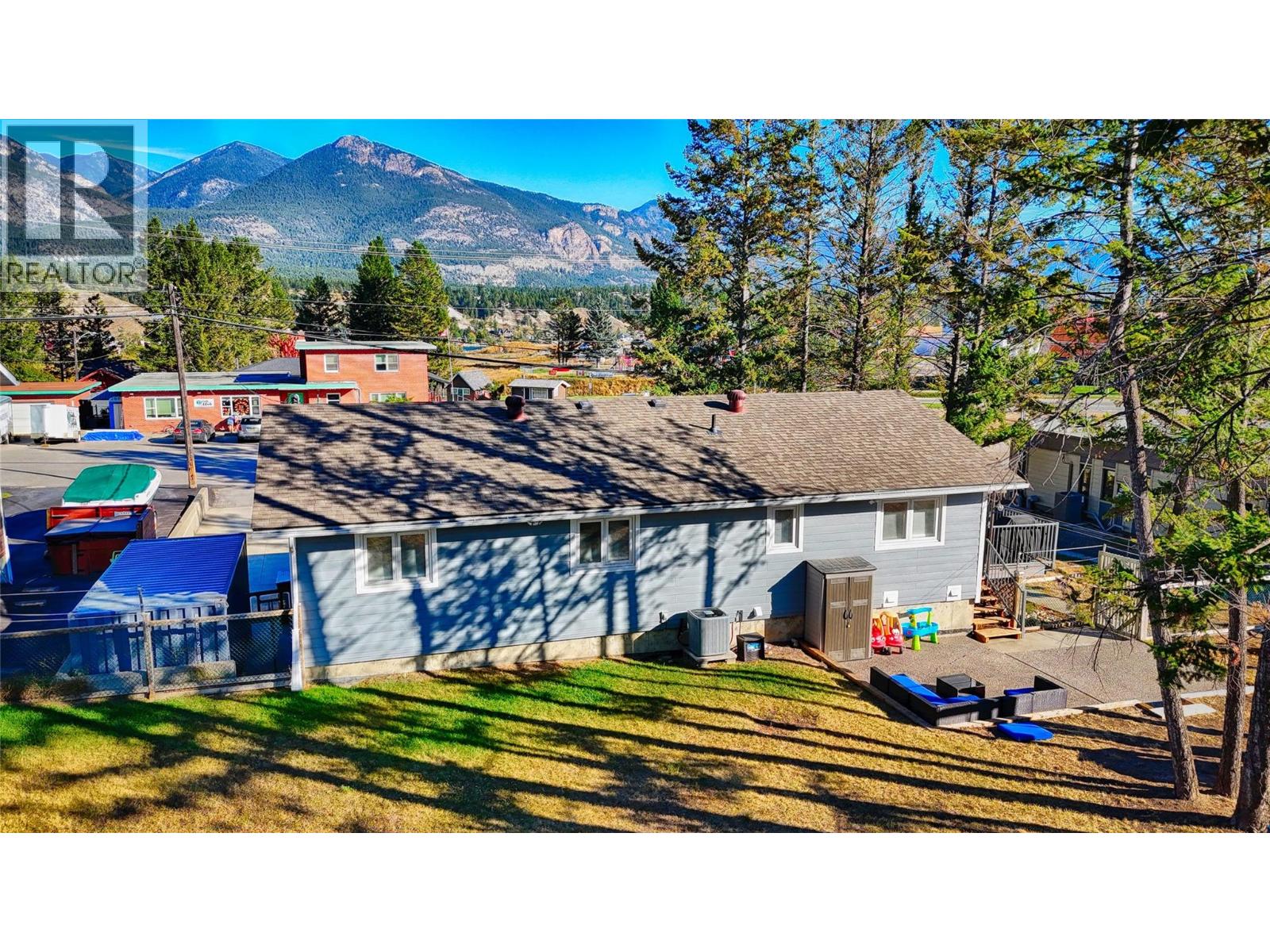 208 7th Avenue, Invermere, British Columbia  V0A 1K4 - Photo 54 - 10385124