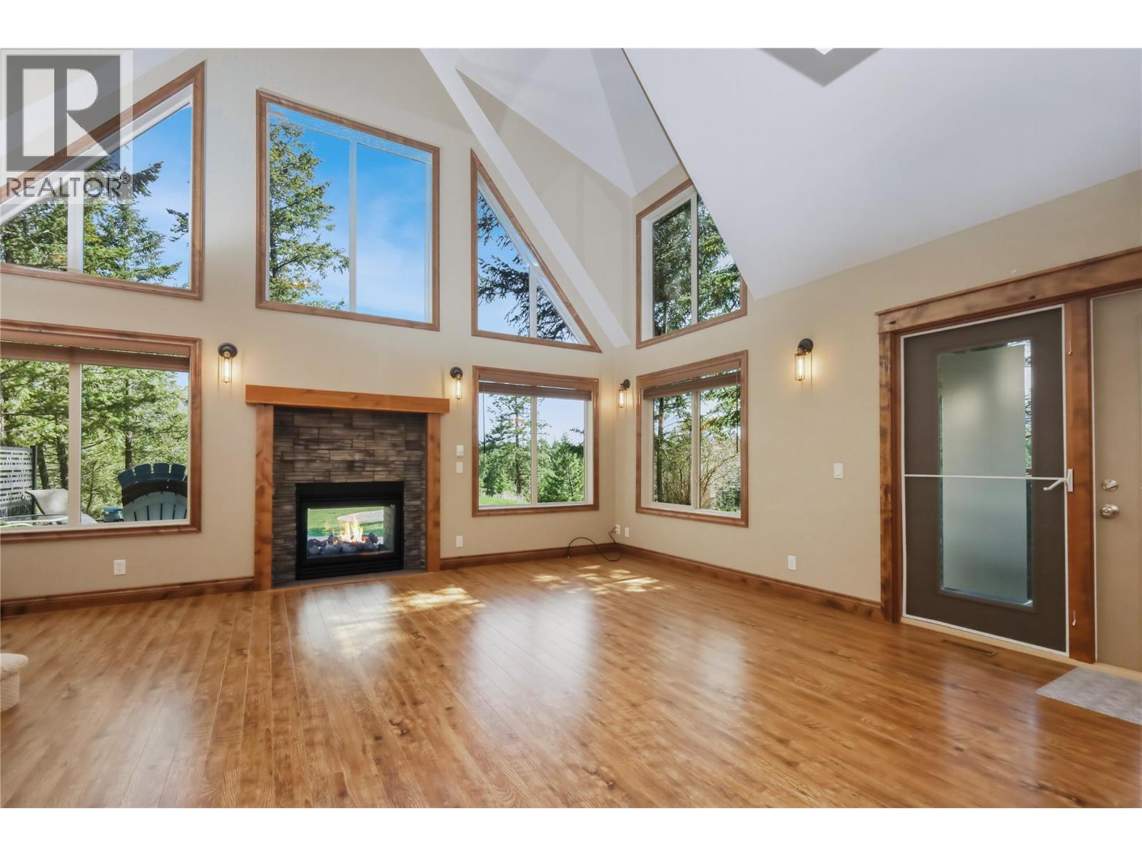 4868 Riverview Drive Unit# 43, Edgewater, British Columbia  V0A 1E0 - Photo 5 - 10384874