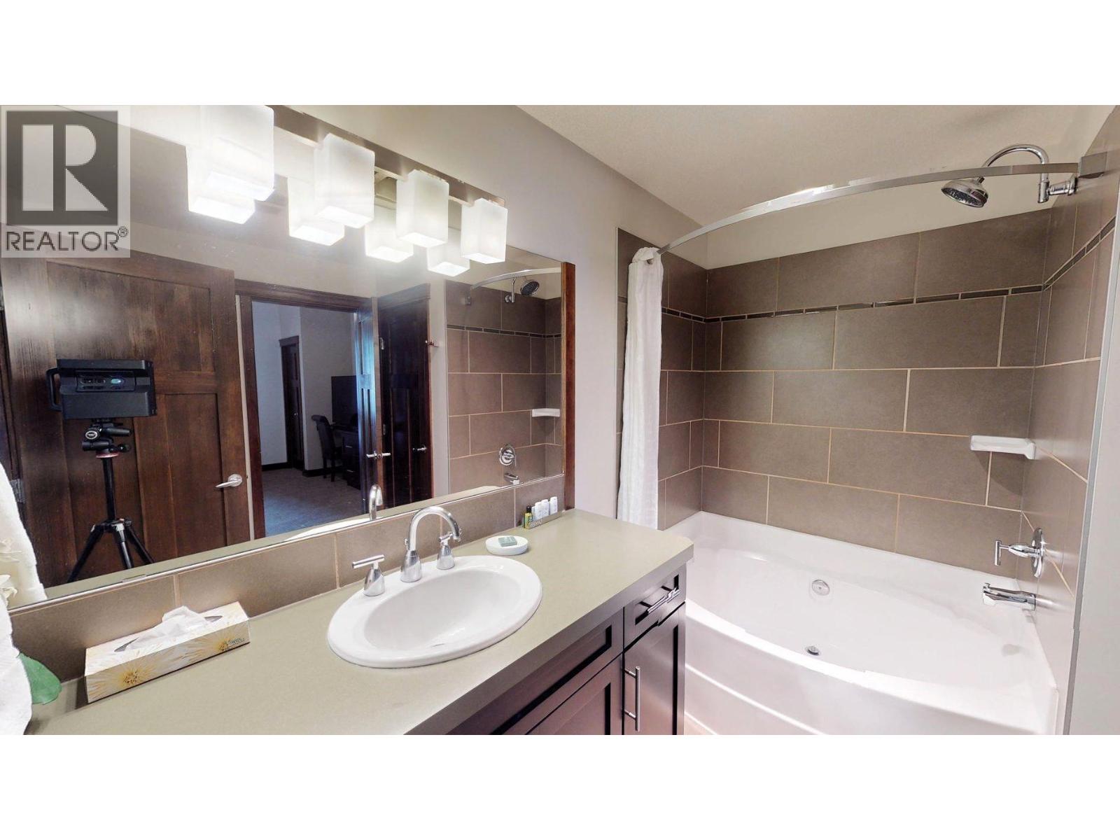 700 Bighorn Boulevard Unit# 725 I2, Radium Hot Springs, British Columbia  V0A 1M0 - Photo 28 - 10385063