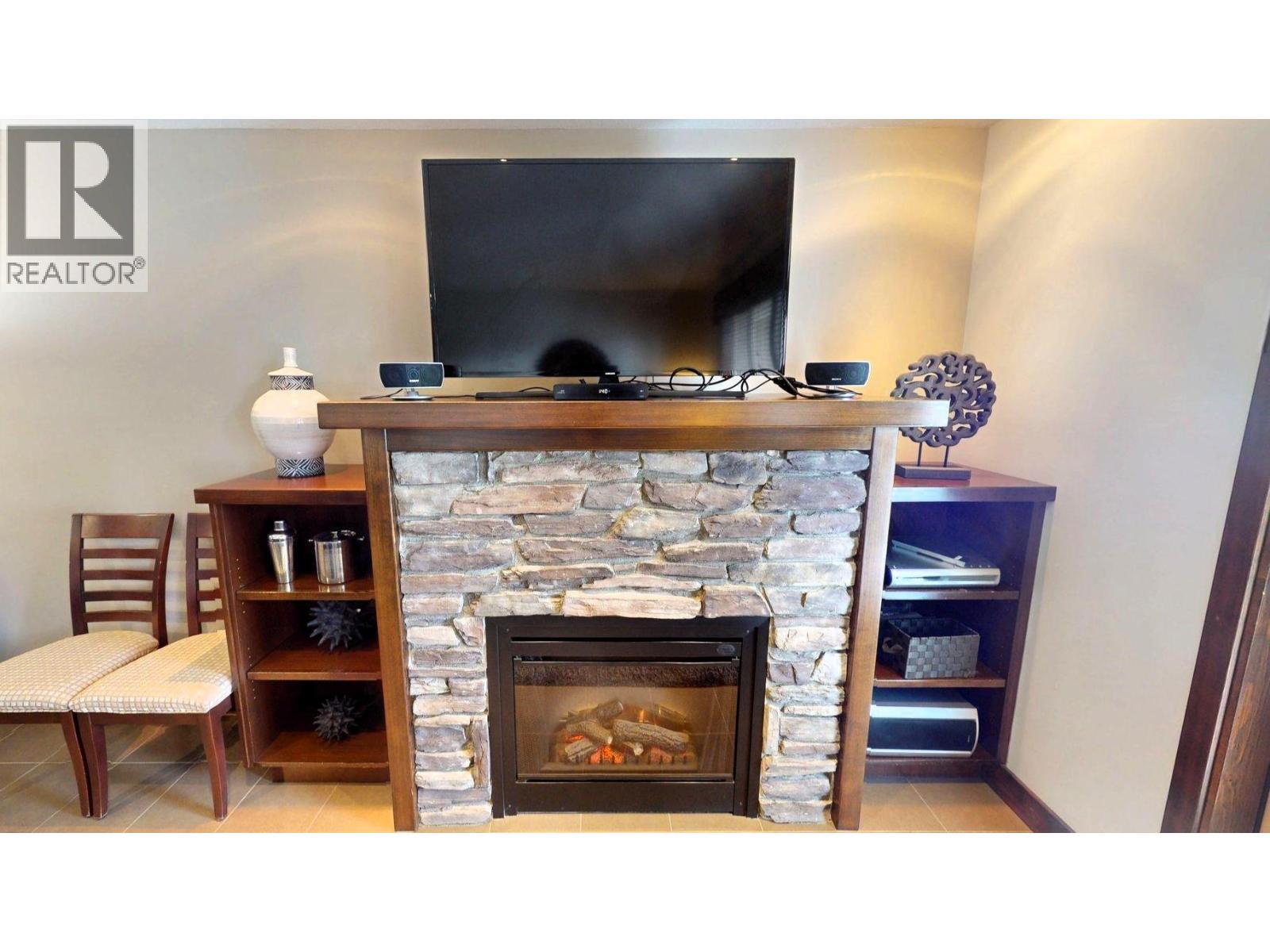 700 Bighorn Boulevard Unit# 725 I2, Radium Hot Springs, British Columbia  V0A 1M0 - Photo 4 - 10385063