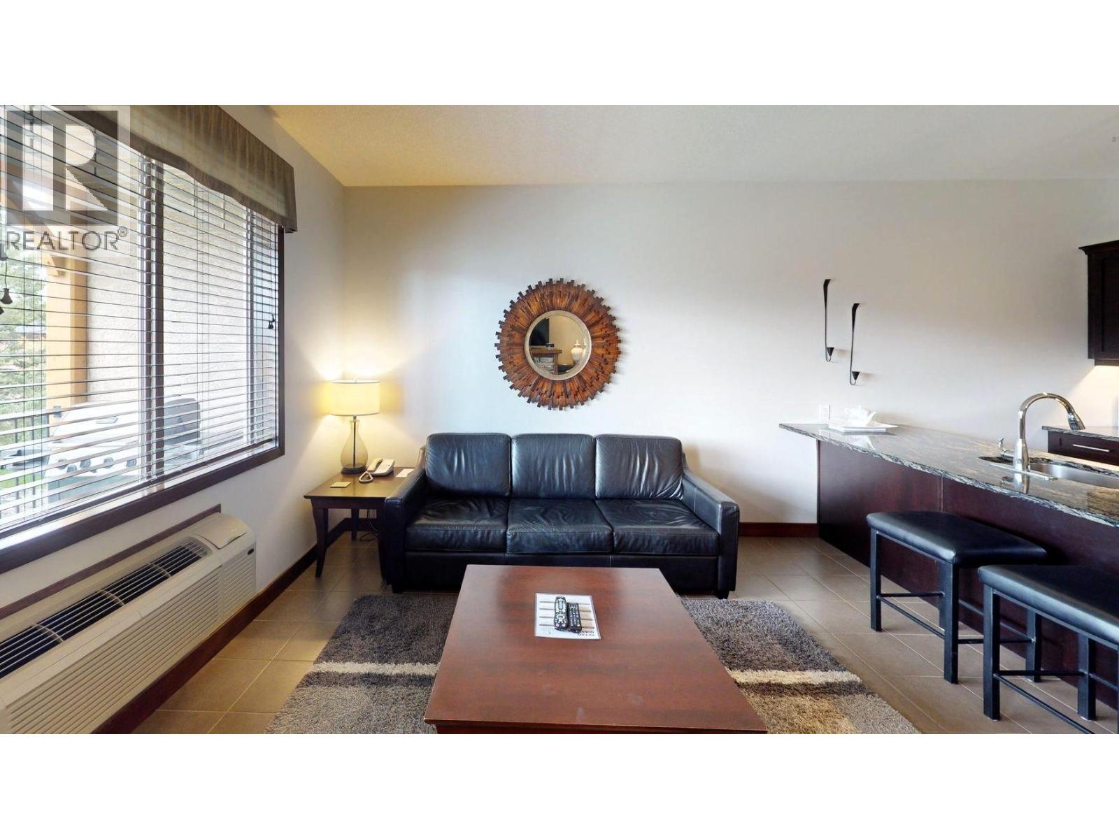 700 Bighorn Boulevard Unit# 725 I2, Radium Hot Springs, British Columbia  V0A 1M0 - Photo 6 - 10385063