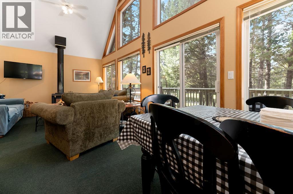 7483 Pine Cone Lane, Radium Hot Springs, British Columbia  V0A 1M0 - Photo 12 - 10384974