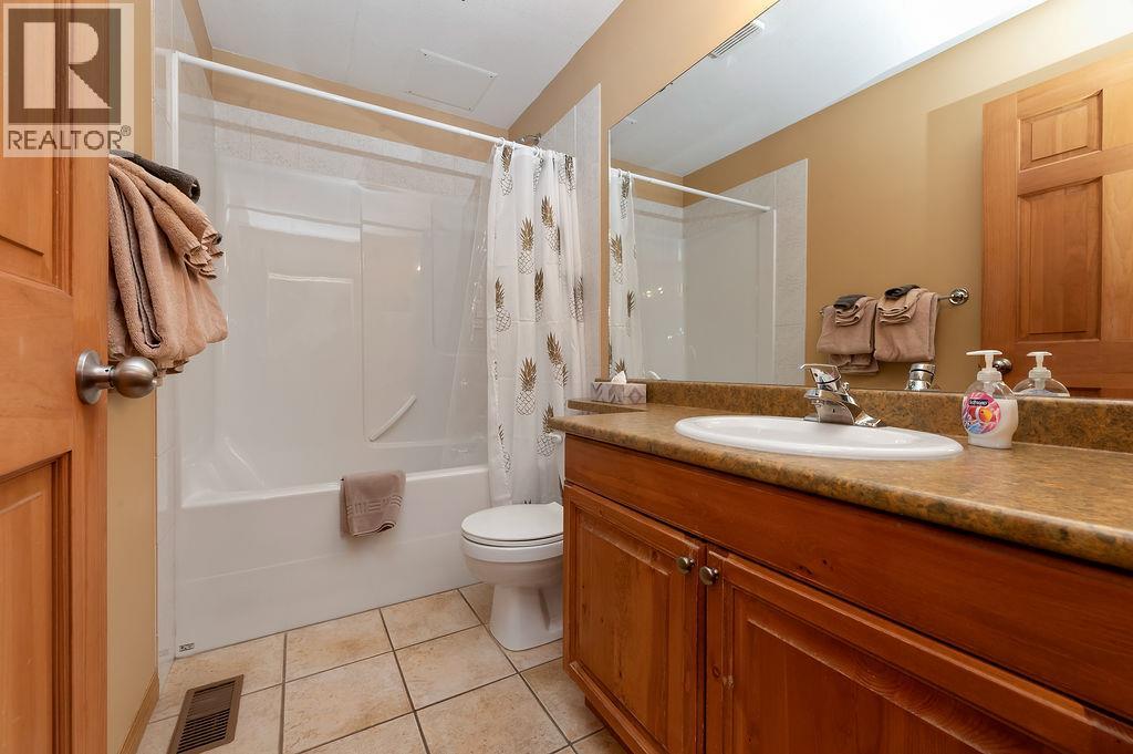 7483 Pine Cone Lane, Radium Hot Springs, British Columbia  V0A 1M0 - Photo 19 - 10384974