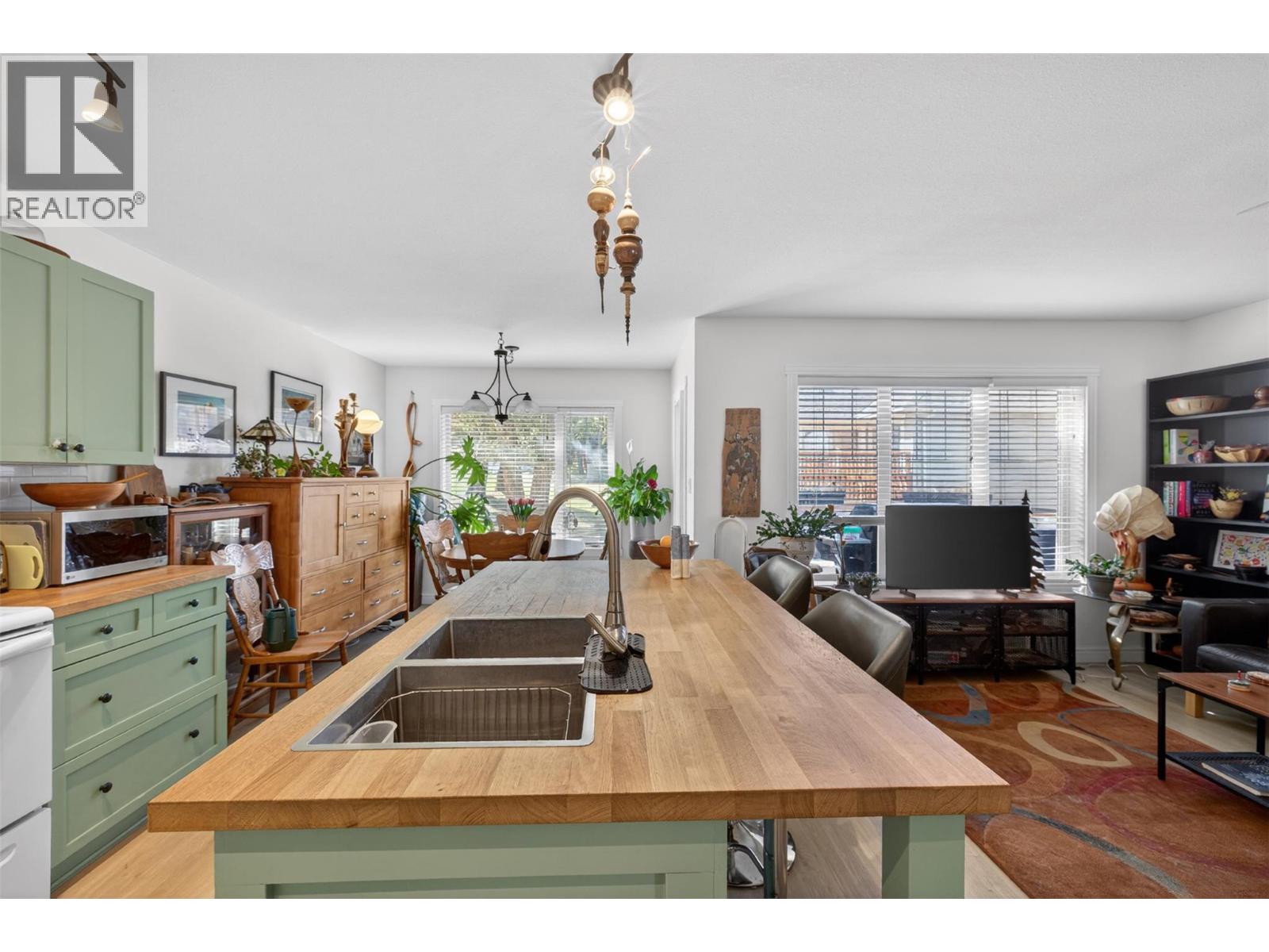 4896 Ridge Road, Radium Hot Springs, British Columbia  V0A 1M0 - Photo 12 - 10384694