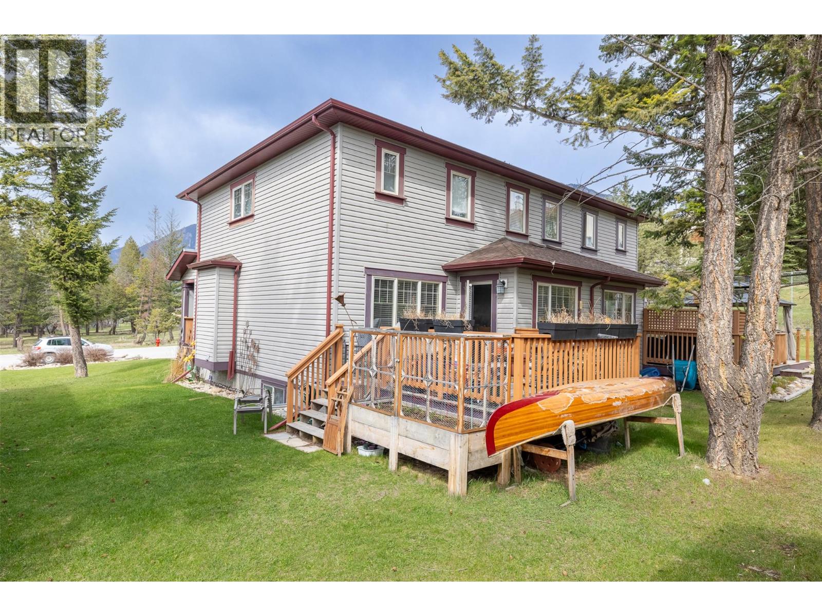 4896 Ridge Road, Radium Hot Springs, British Columbia  V0A 1M0 - Photo 3 - 10384694