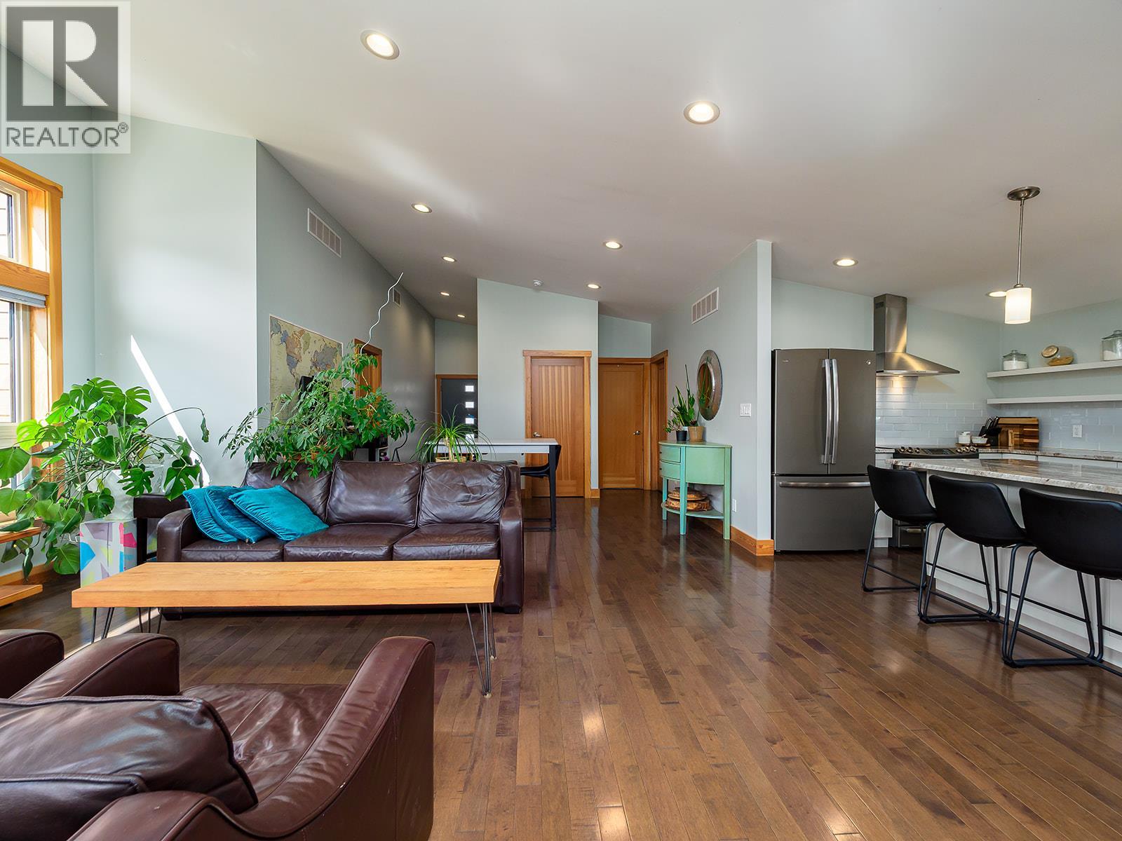 908 12th Street S, Golden, British Columbia  V0A 1H0 - Photo 3 - 10385359