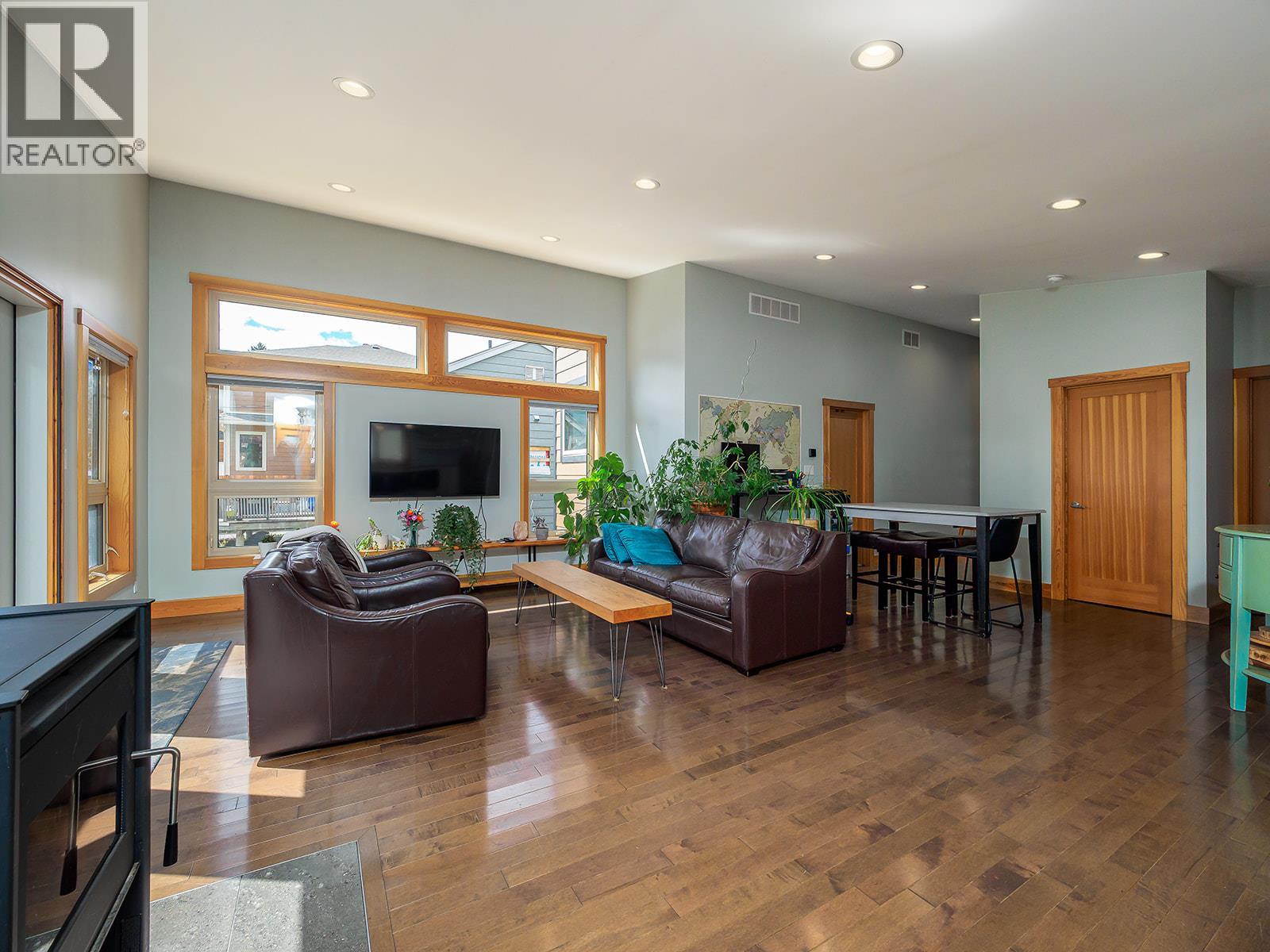 908 12th Street S, Golden, British Columbia  V0A 1H0 - Photo 4 - 10385359