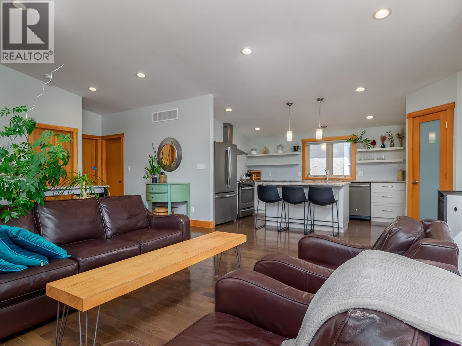 908 12th Street S, Golden, British Columbia  V0A 1H0 - Photo 5 - 10385359