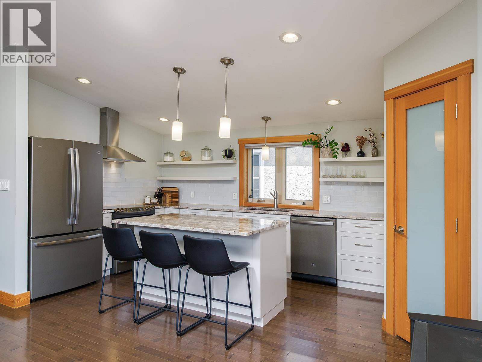 908 12th Street S, Golden, British Columbia  V0A 1H0 - Photo 8 - 10385359