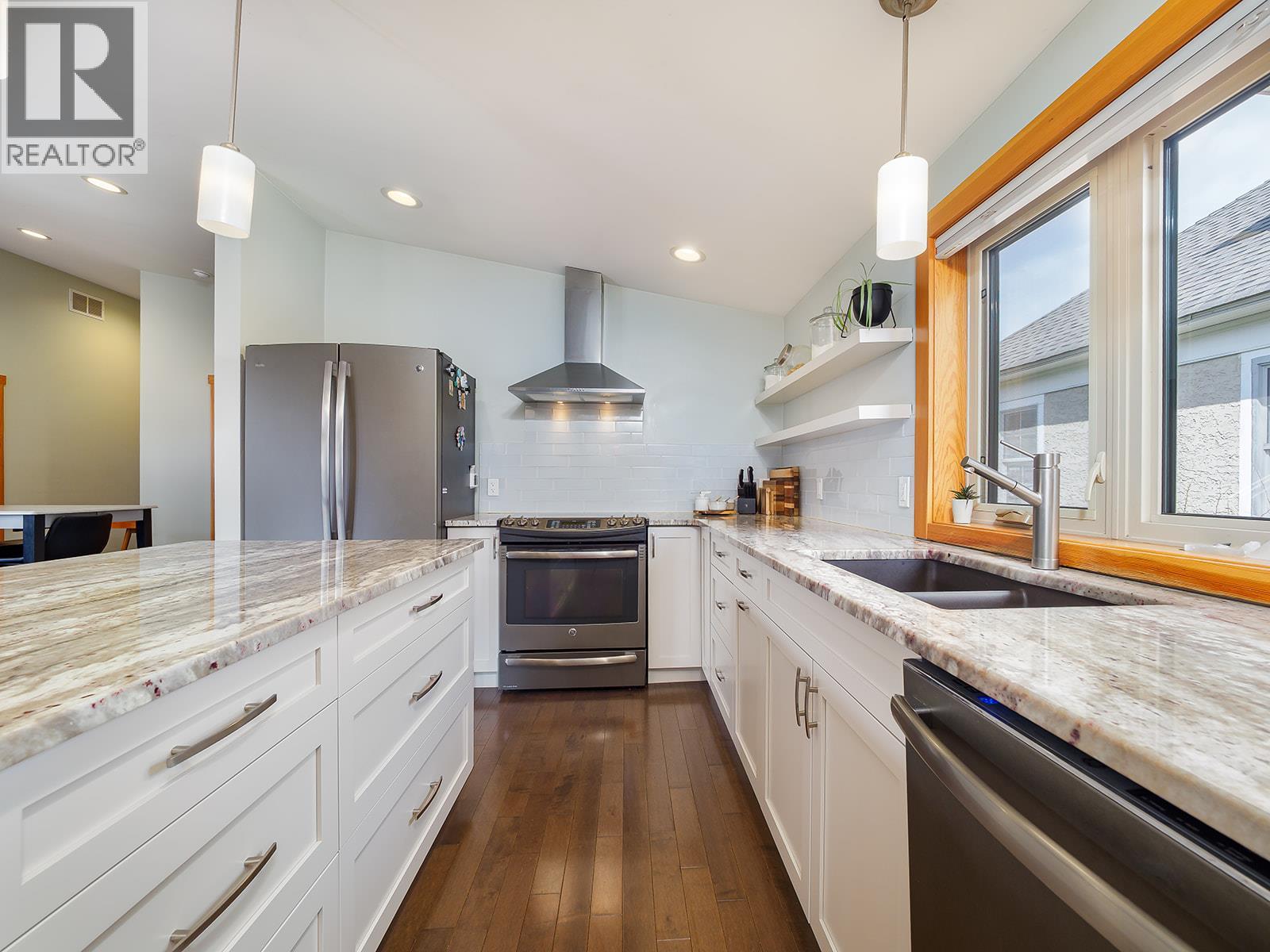 908 12th Street S, Golden, British Columbia  V0A 1H0 - Photo 9 - 10385359