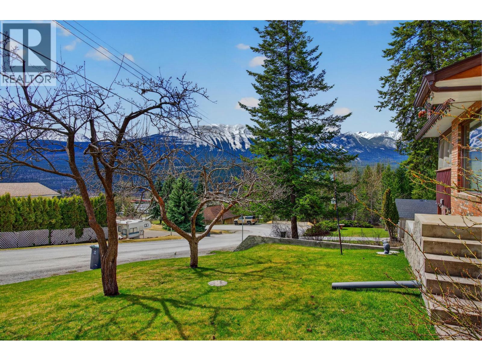 1605 Gareb Road, Golden, British Columbia  V0A 1H3 - Photo 35 - 10385596