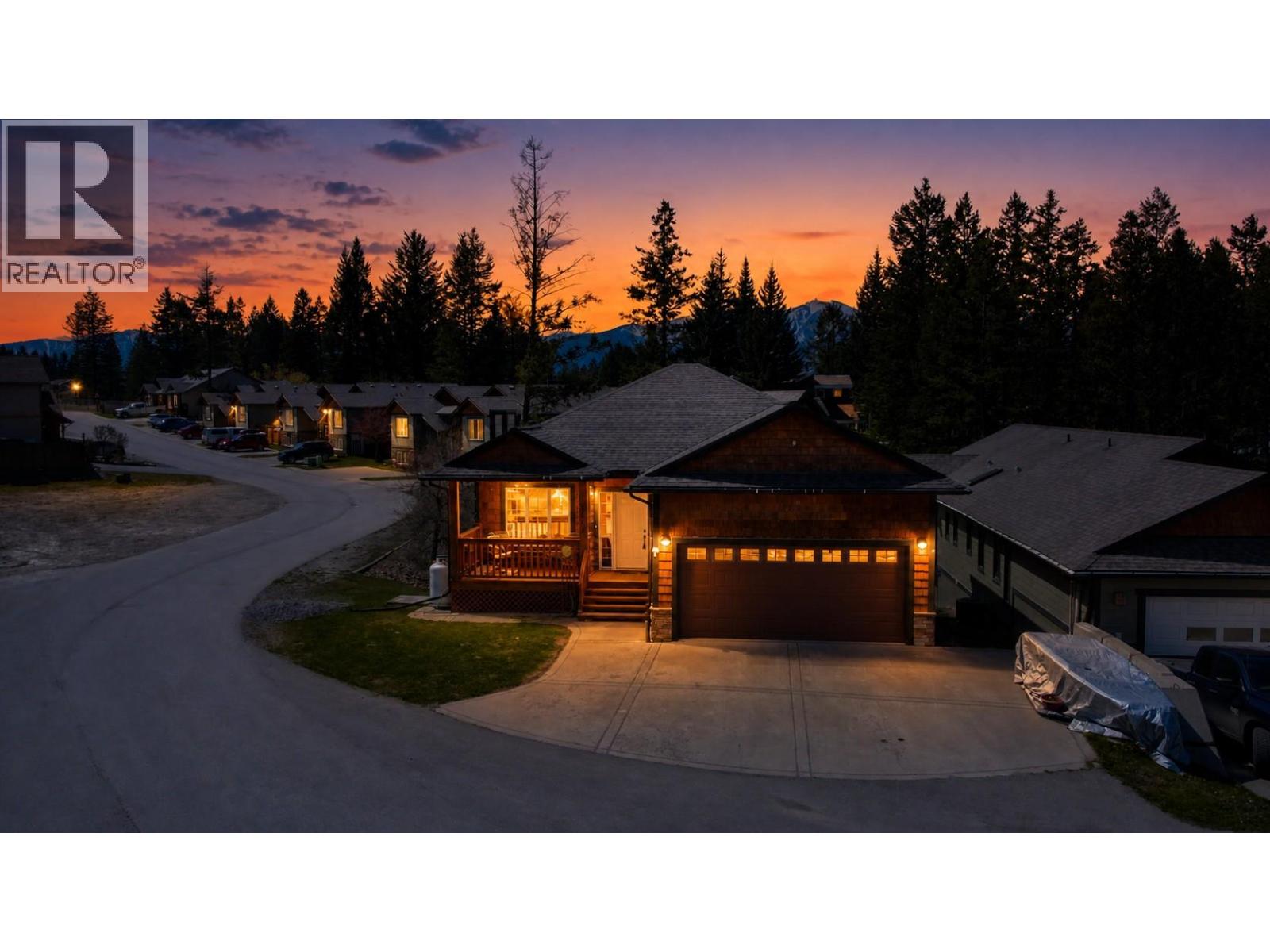 7311 COPPERHORN Drive, Radium Hot Springs, British Columbia