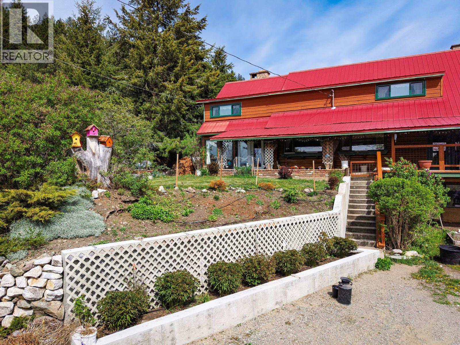 3975 Hardy Mountain Road, Grand Forks, British Columbia  V0A 1H2 - Photo 7 - 10377133