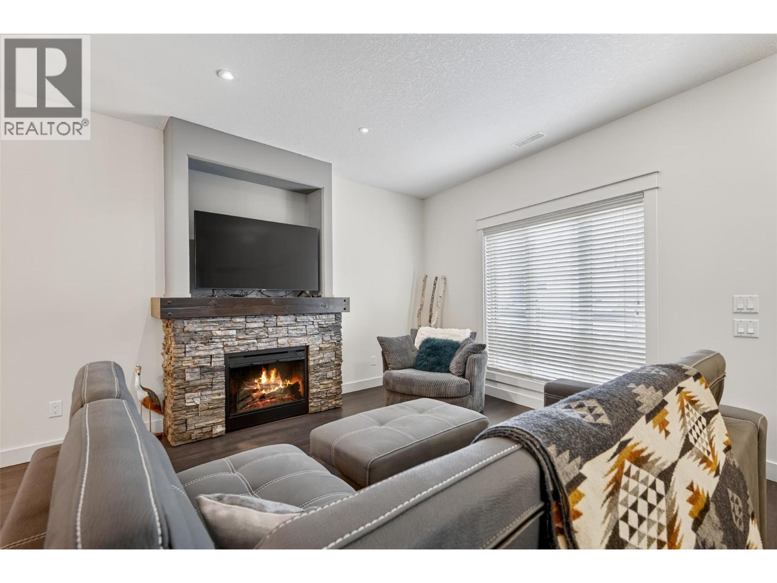 1904 Pineridge Mountain Link Unit# 6, Invermere, British Columbia  V0A 1K4 - Photo 8 - 10385811