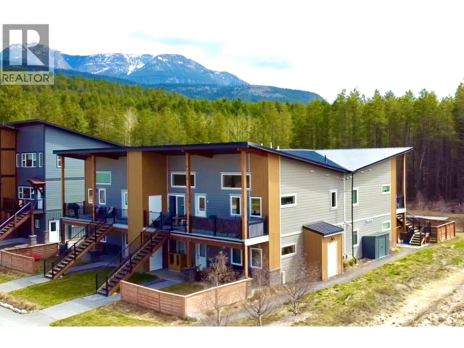 1519 Granite Drive Unit# 11, Golden, British Columbia
