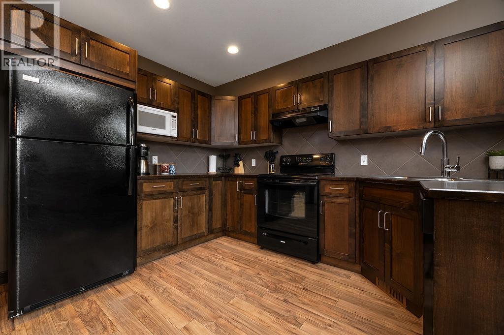 809 10th Avenue Unit# 5, Invermere, British Columbia  V0A 1K0 - Photo 8 - 10385916