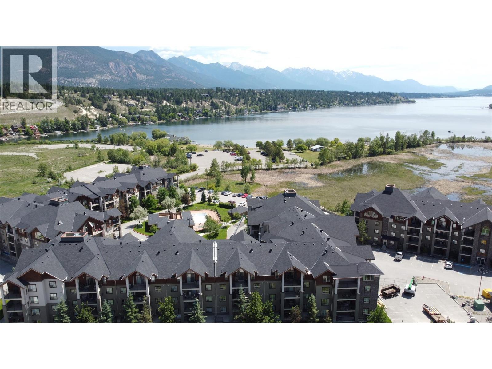 205 Third Avenue Unit# 3302, Invermere, British Columbia