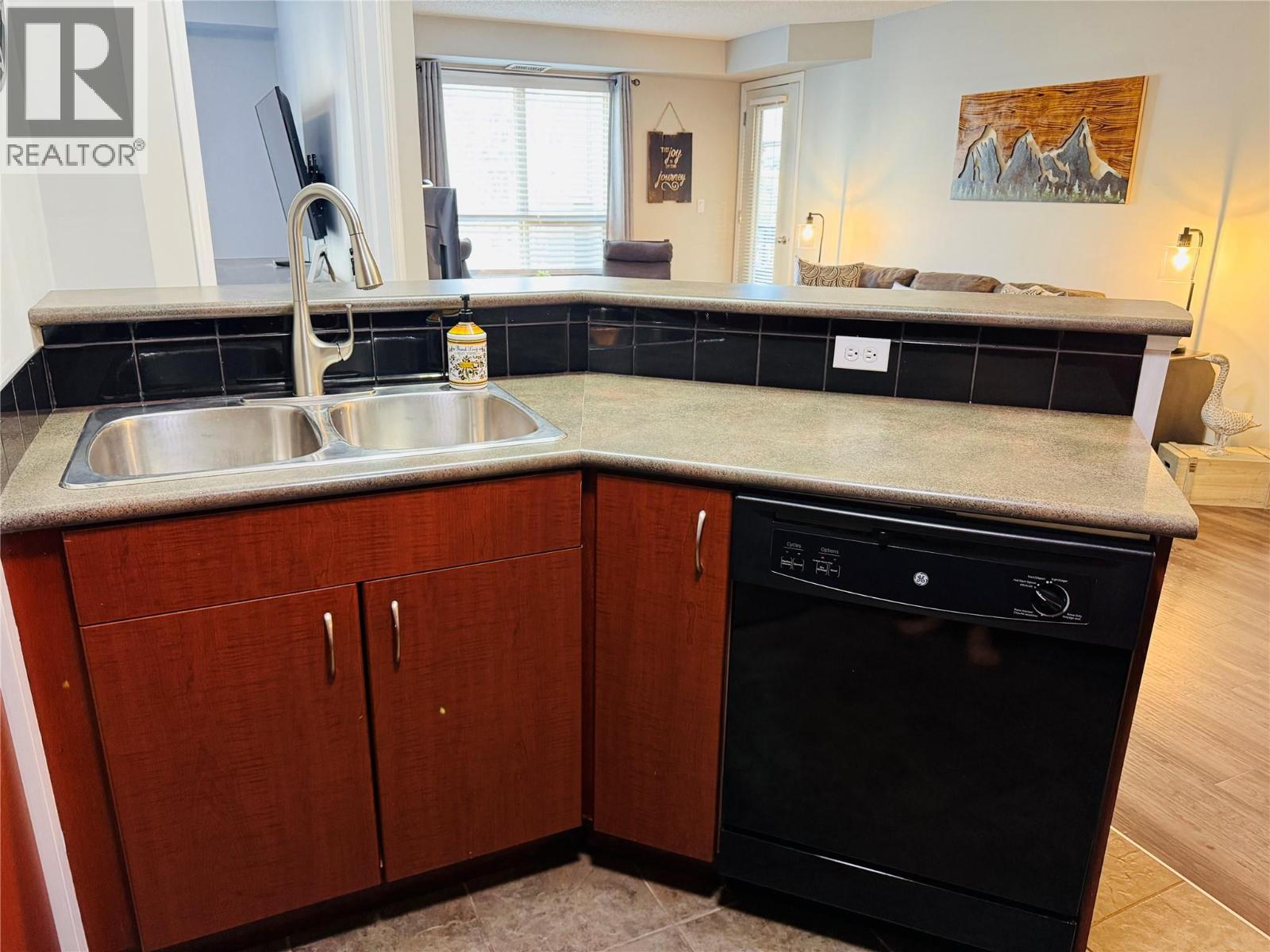 205 Third Avenue Unit# 3302, Invermere, British Columbia  V0A 1K4 - Photo 8 - 10386264