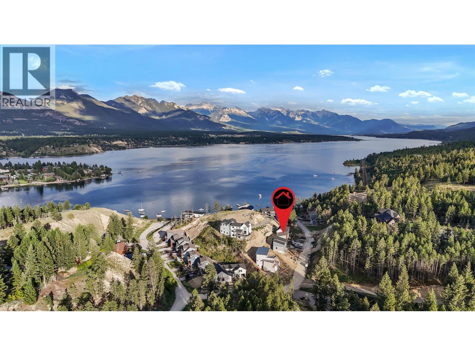726 TAYNTON Drive, Invermere, British Columbia