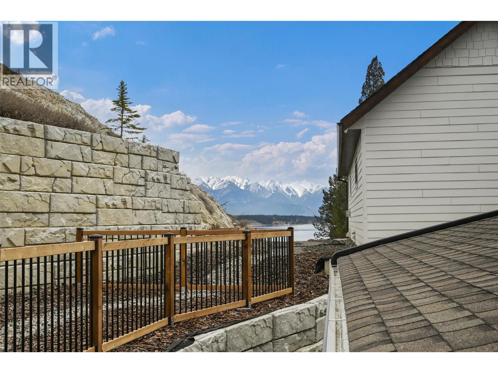 726 Taynton Drive, Invermere, British Columbia  V0A 1K6 - Photo 5 - 10386326