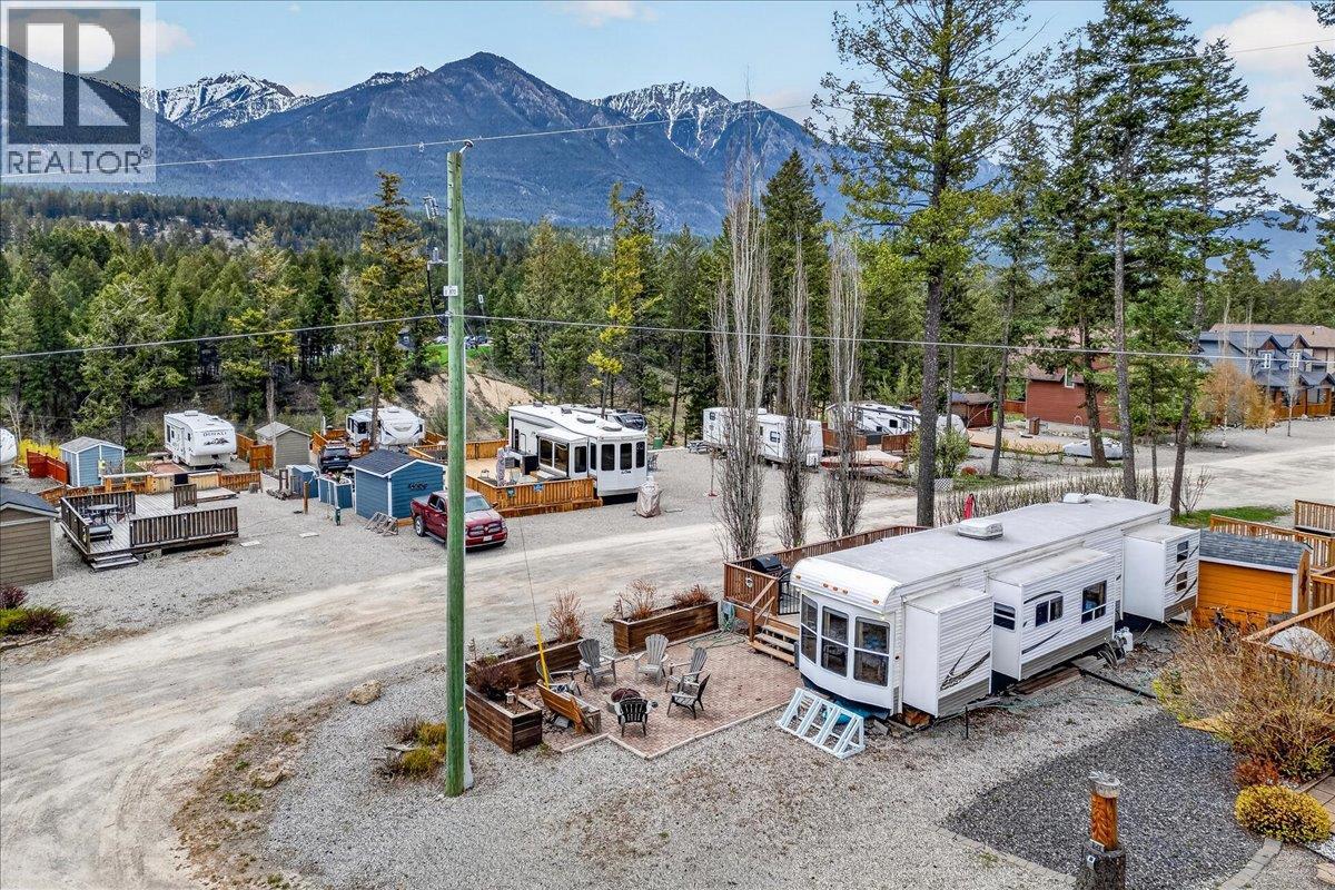4868 Riverview Drive Lot# 120, Edgewater, British Columbia  V0A 1E0 - Photo 3 - 10385399