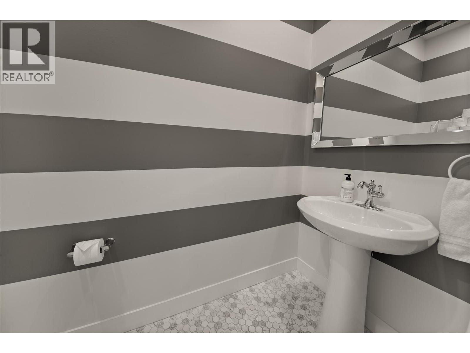 4867 St Joseph Street, Radium Hot Springs, British Columbia  V0A 1M0 - Photo 26 - 10385223