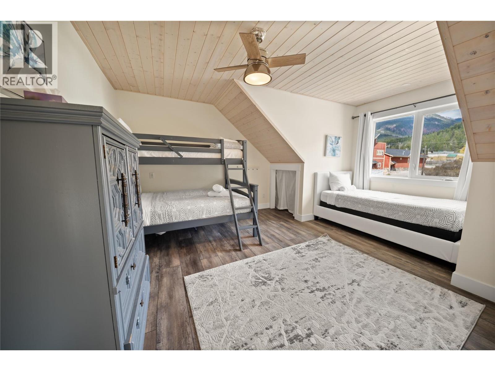 4867 St Joseph Street, Radium Hot Springs, British Columbia  V0A 1M0 - Photo 33 - 10385223