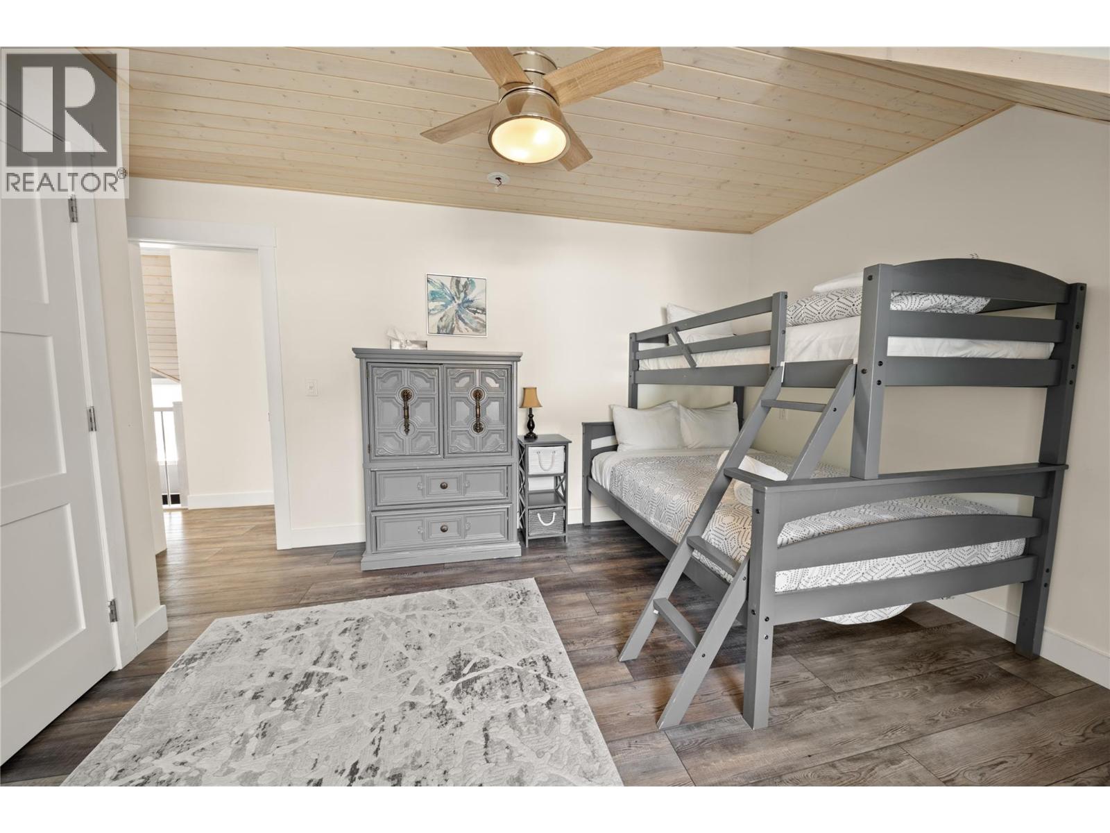 4867 St Joseph Street, Radium Hot Springs, British Columbia  V0A 1M0 - Photo 35 - 10385223