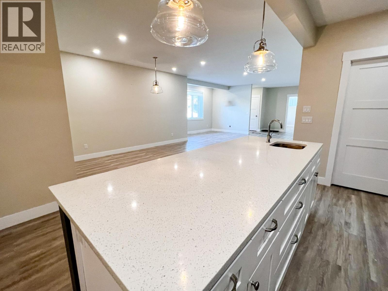 4867 St Joseph Street, Radium Hot Springs, British Columbia  V0A 1M0 - Photo 43 - 10385223