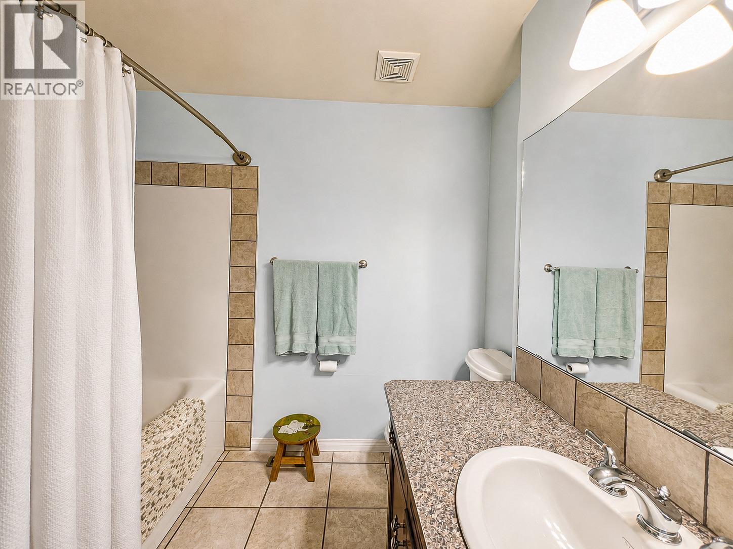 2568 Sandstone Green, Invermere, British Columbia  V0A 1K6 - Photo 40 - 10385989