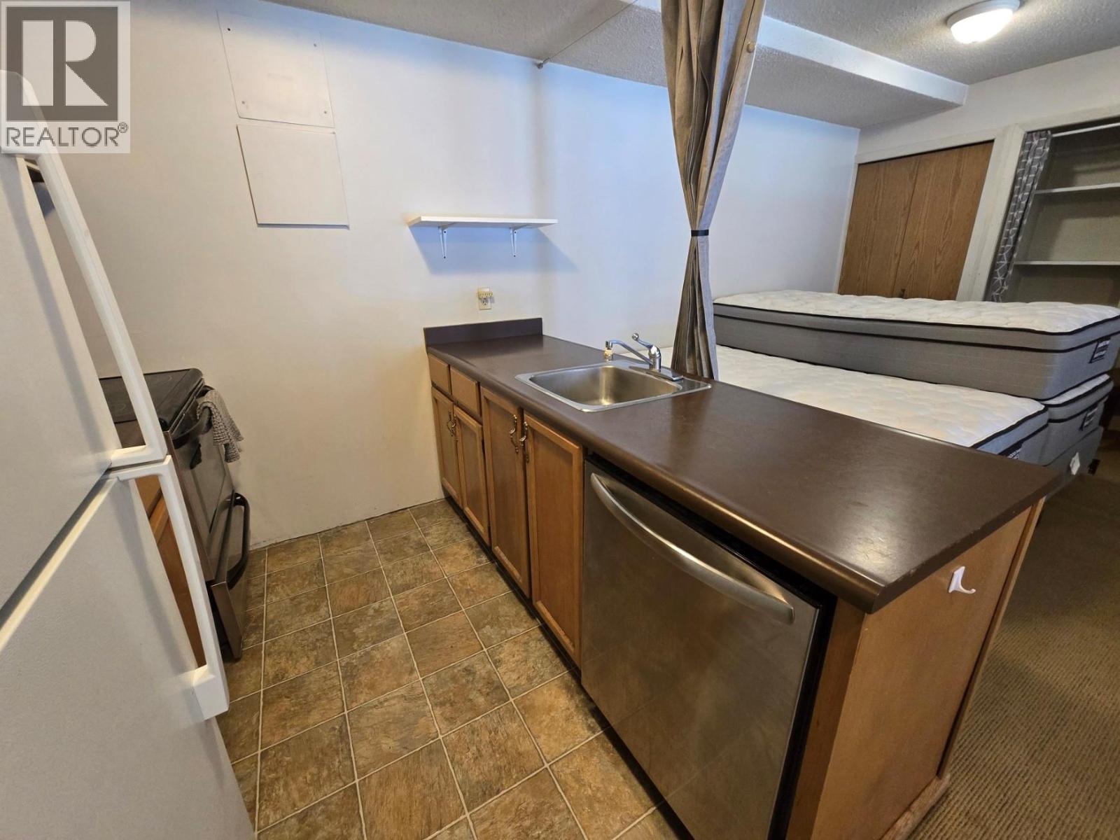 2030 Panorama Drive Unit# 319, Panorama, British Columbia  V0A 1T0 - Photo 5 - 10386478