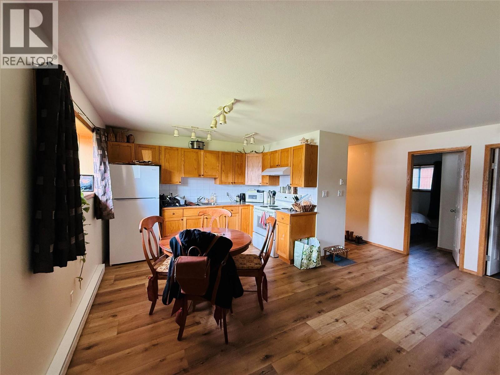 7506 Columbia Avenue, Radium Hot Springs, British Columbia  V0A 1M0 - Photo 6 - 10386571