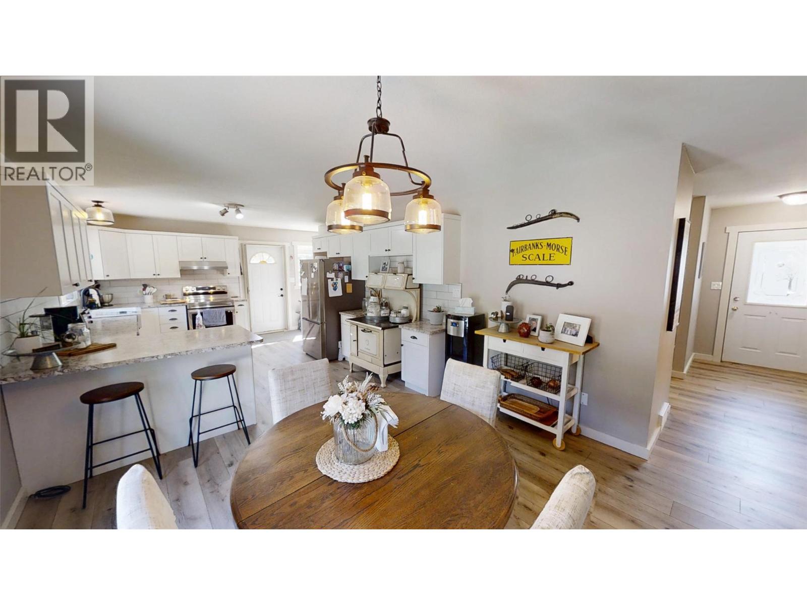 4206 Coy Road, Invermere, British Columbia  V0A 1K4 - Photo 14 - 10386578