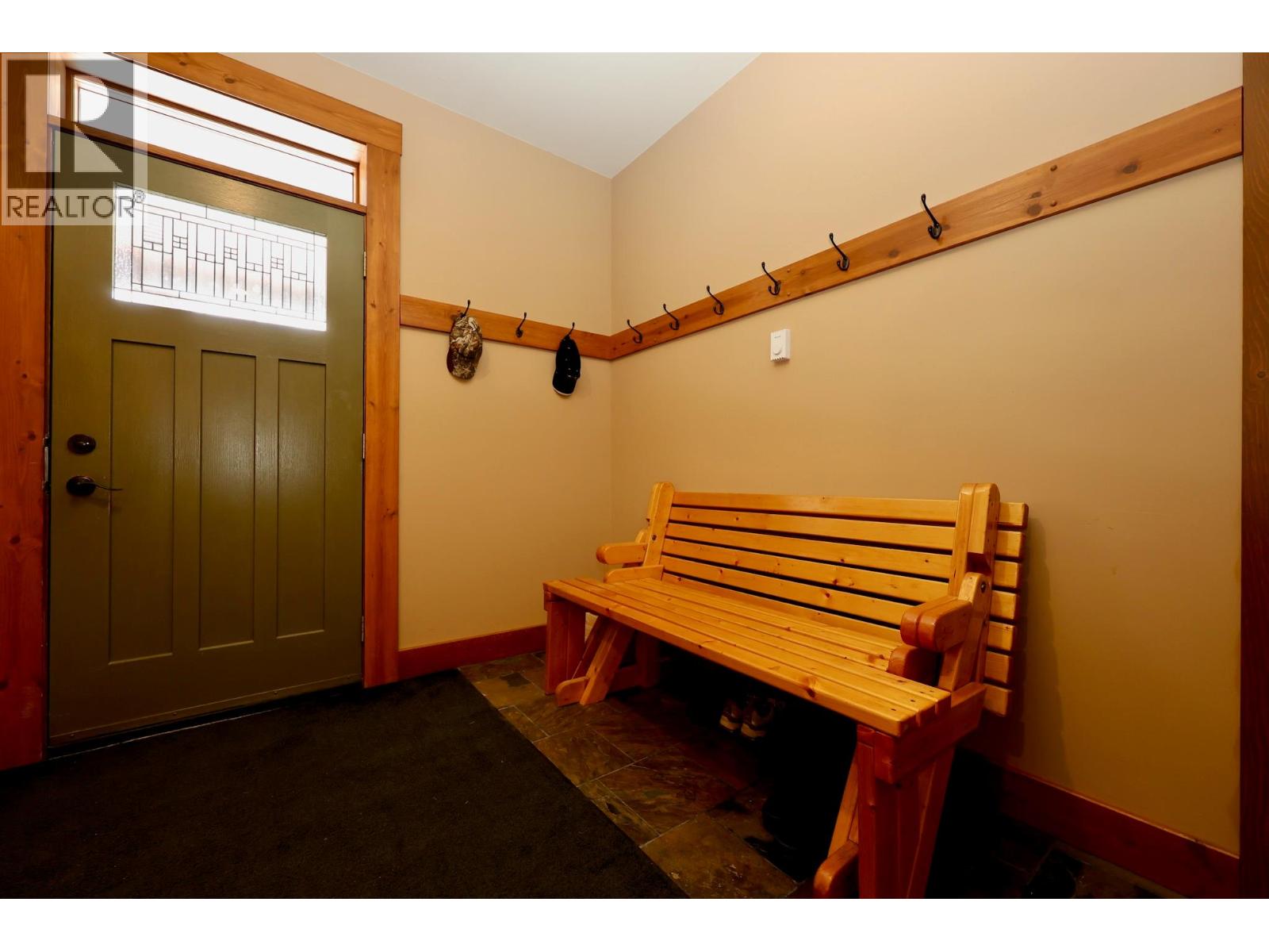 4905 Castledale View Estates Road Road, Golden, British Columbia  V0A 1L0 - Photo 9 - 10386811