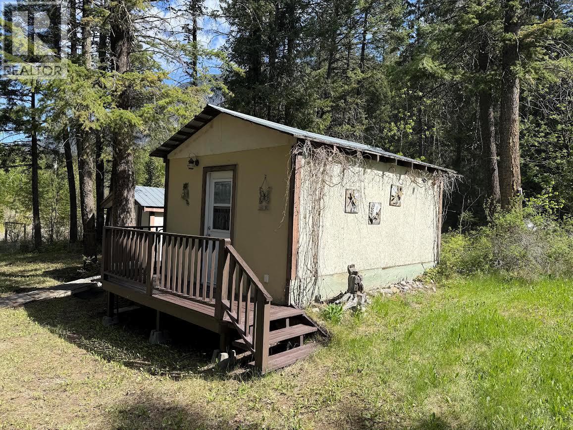 1278 Galena School Road, Spillimacheen, British Columbia  V0A 1P0 - Photo 2 - 10386406