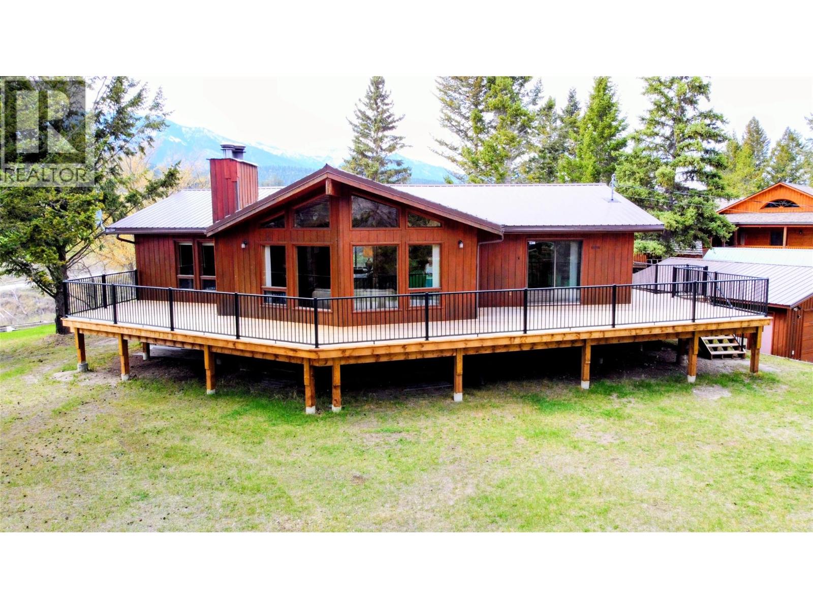 2383 Ruault Road, Windermere, British Columbia