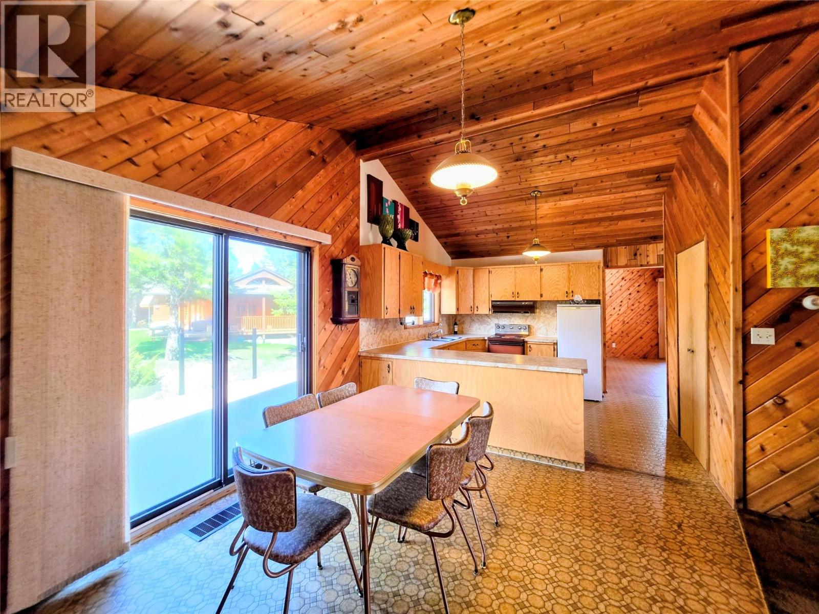 2383 Ruault Road, Windermere, British Columbia  V0A 1K4 - Photo 8 - 10386847