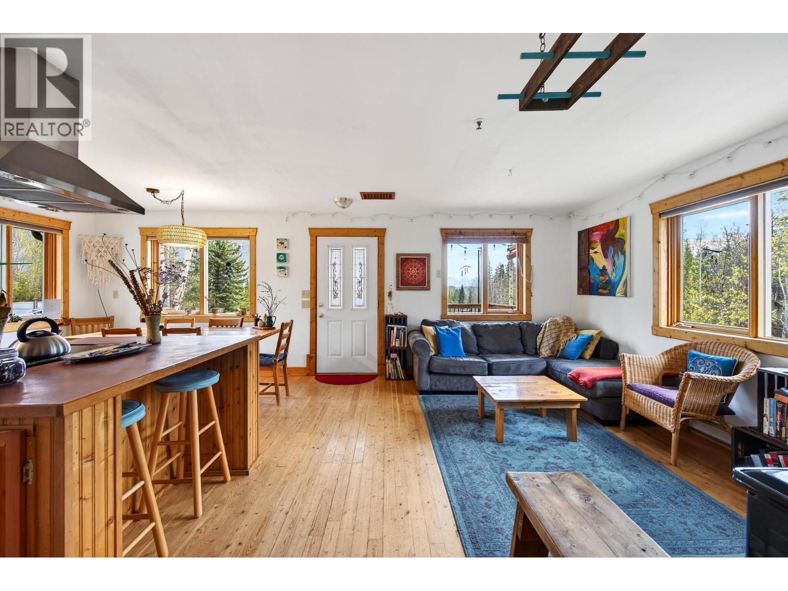 2487 Seward Rd, Golden, British Columbia  V0A 1H1 - Photo 12 - 10385861