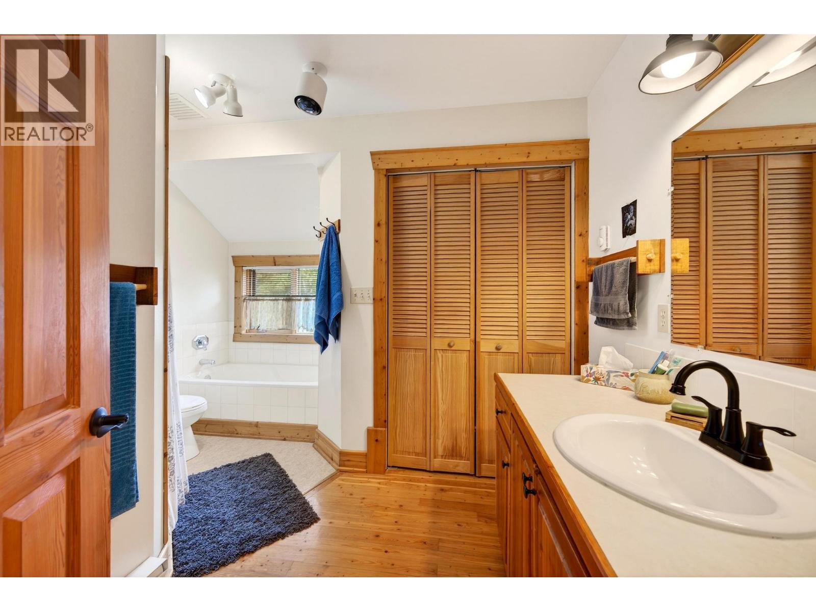 2487 Seward Rd, Golden, British Columbia  V0A 1H1 - Photo 33 - 10385861