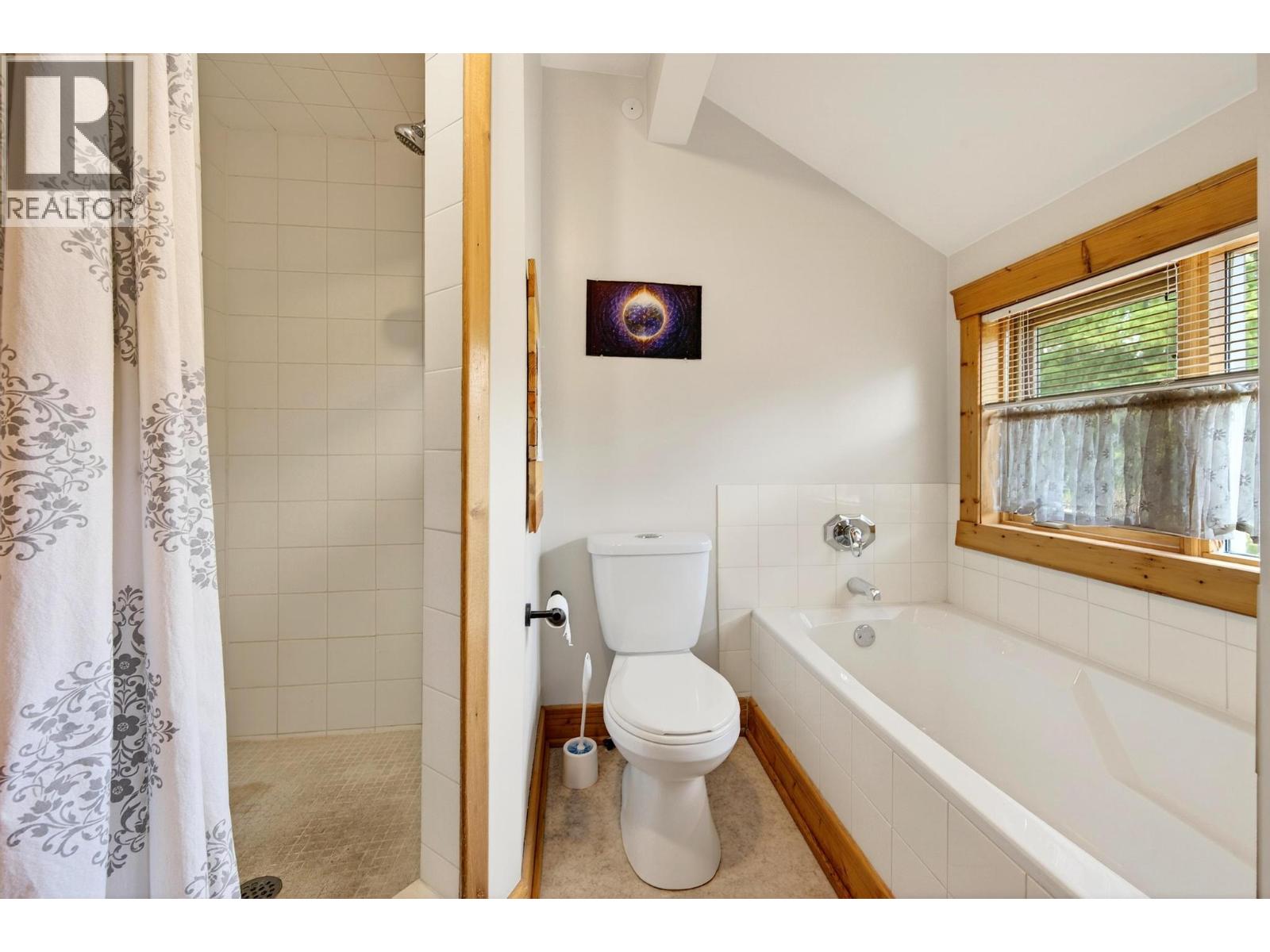 2487 Seward Rd, Golden, British Columbia  V0A 1H1 - Photo 34 - 10385861