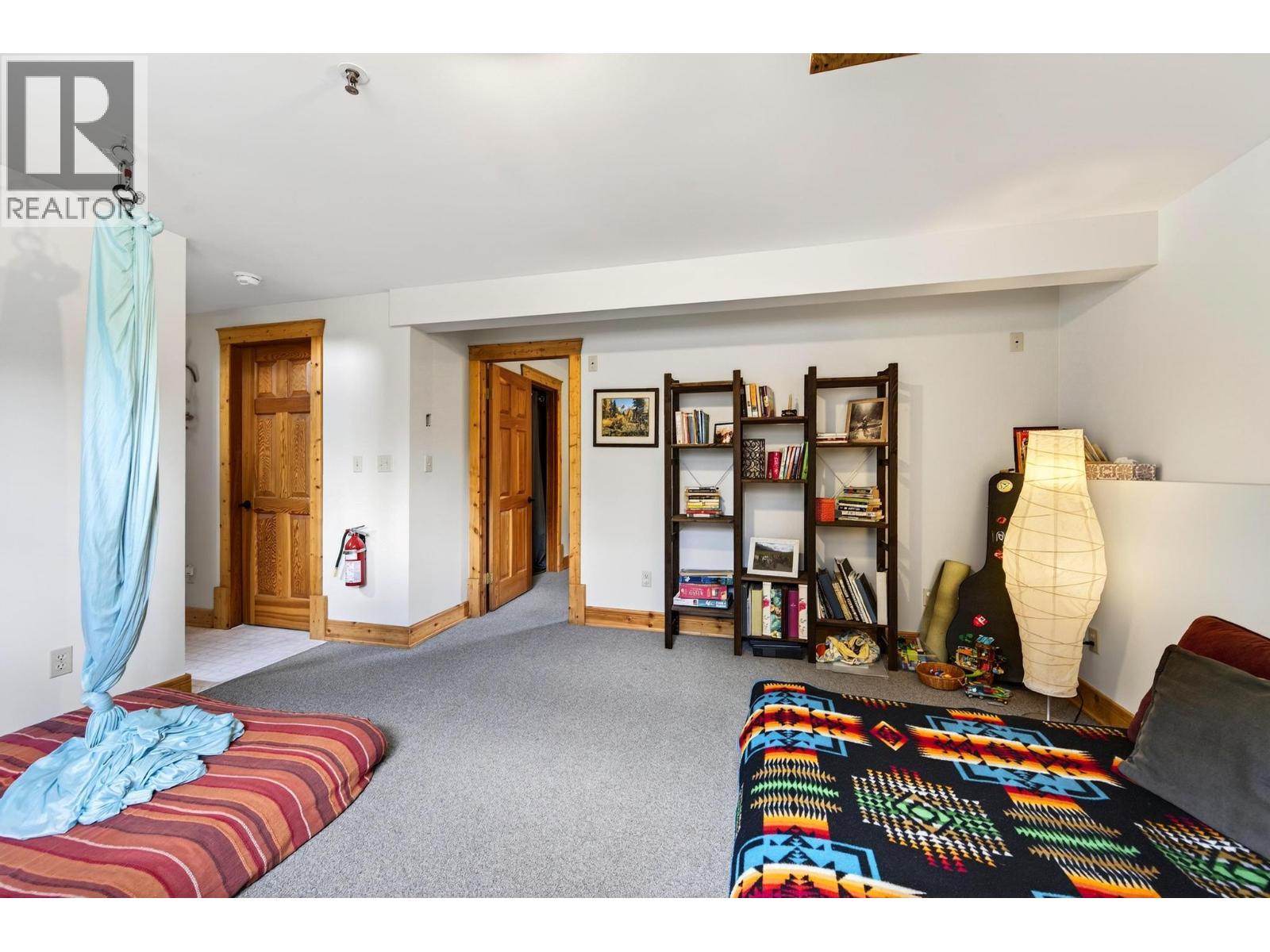 2487 Seward Rd, Golden, British Columbia  V0A 1H1 - Photo 43 - 10385861