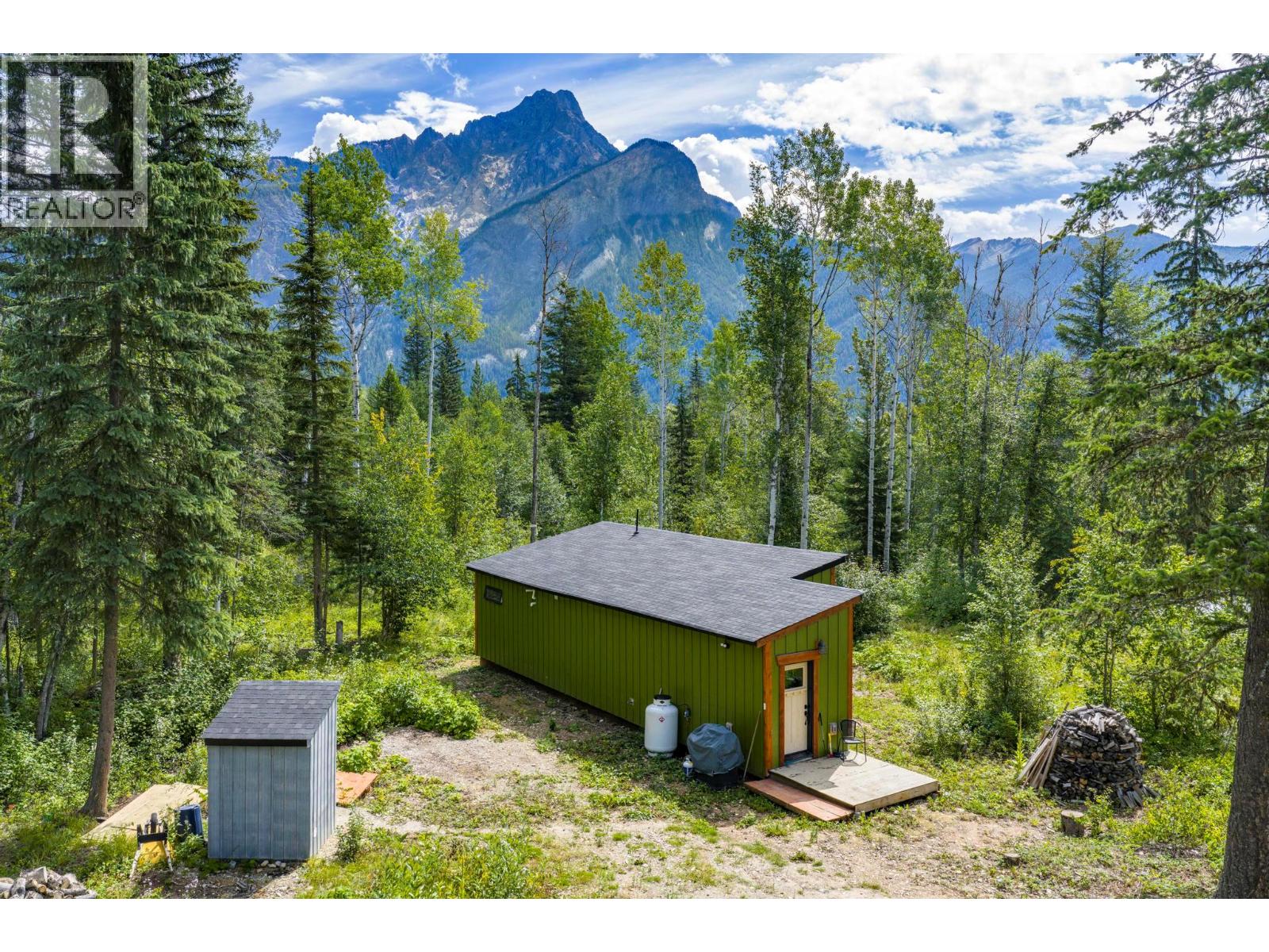2487 Seward Rd, Golden, British Columbia  V0A 1H1 - Photo 59 - 10385861