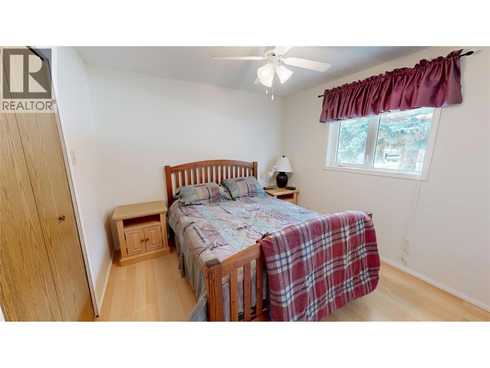 4835 Purcell Avenue, Edgewater, British Columbia  V0A 1E0 - Photo 18 - 10386916