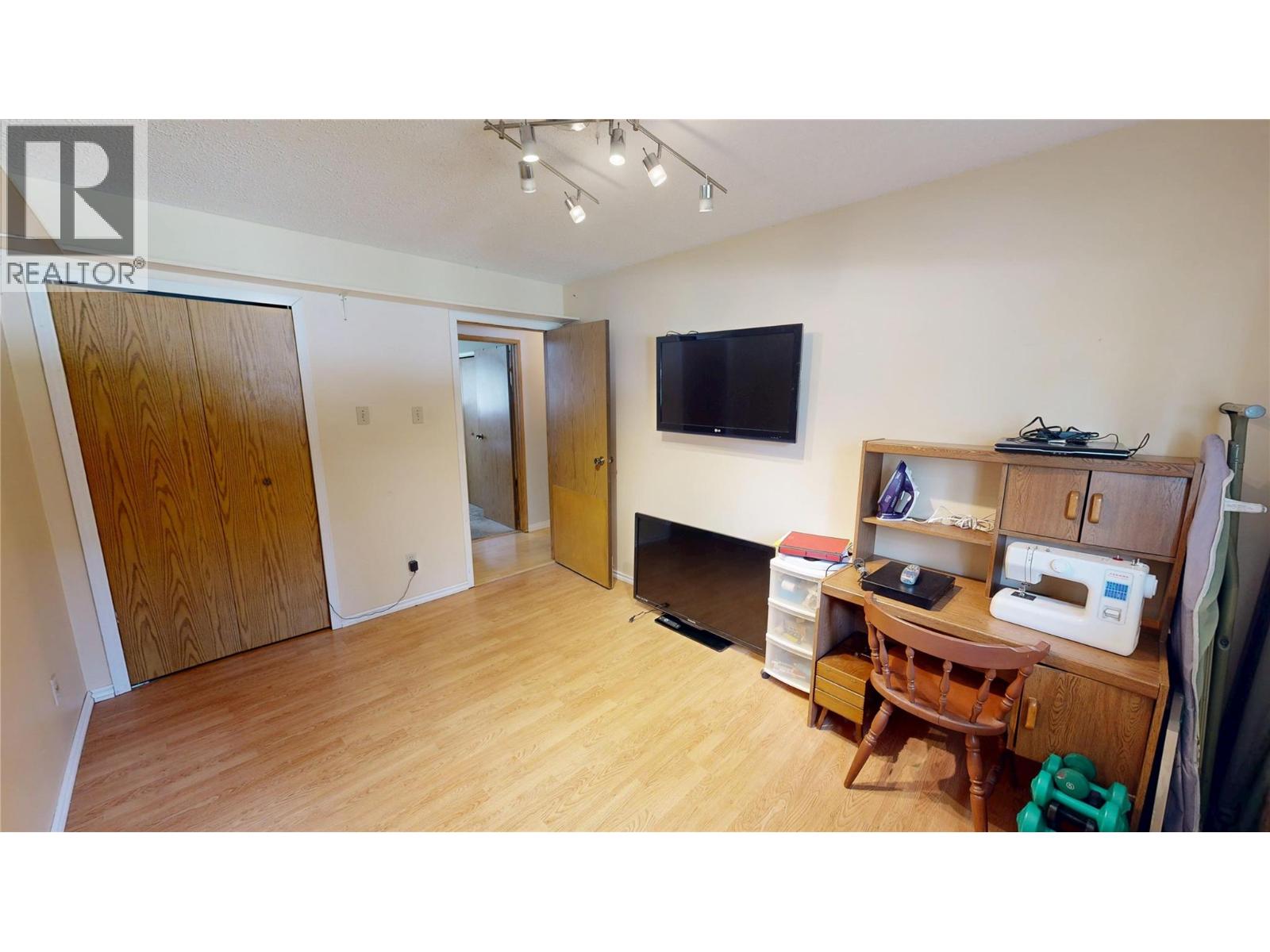 4835 Purcell Avenue, Edgewater, British Columbia  V0A 1E0 - Photo 19 - 10386916