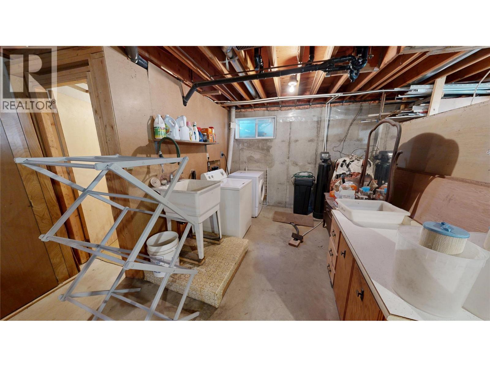 4835 Purcell Avenue, Edgewater, British Columbia  V0A 1E0 - Photo 26 - 10386916