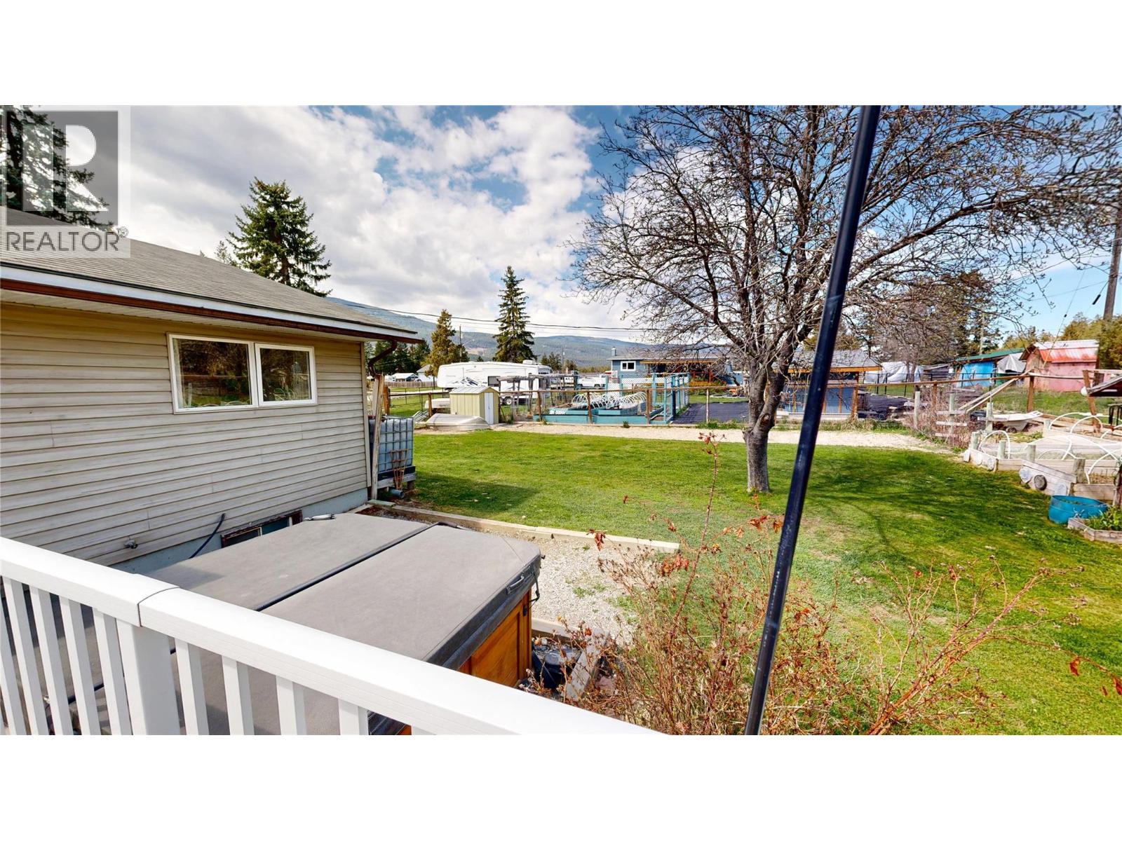 4835 Purcell Avenue, Edgewater, British Columbia  V0A 1E0 - Photo 38 - 10386916