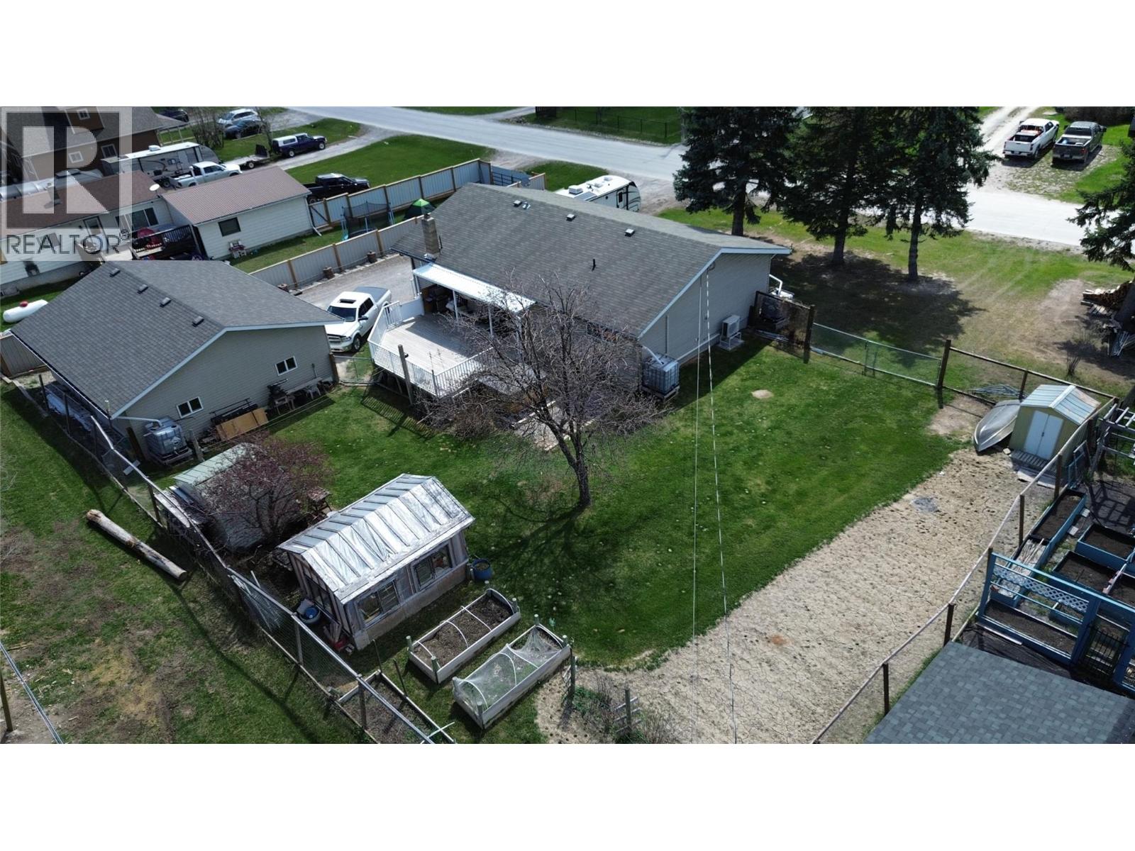 4835 Purcell Avenue, Edgewater, British Columbia  V0A 1E0 - Photo 56 - 10386916