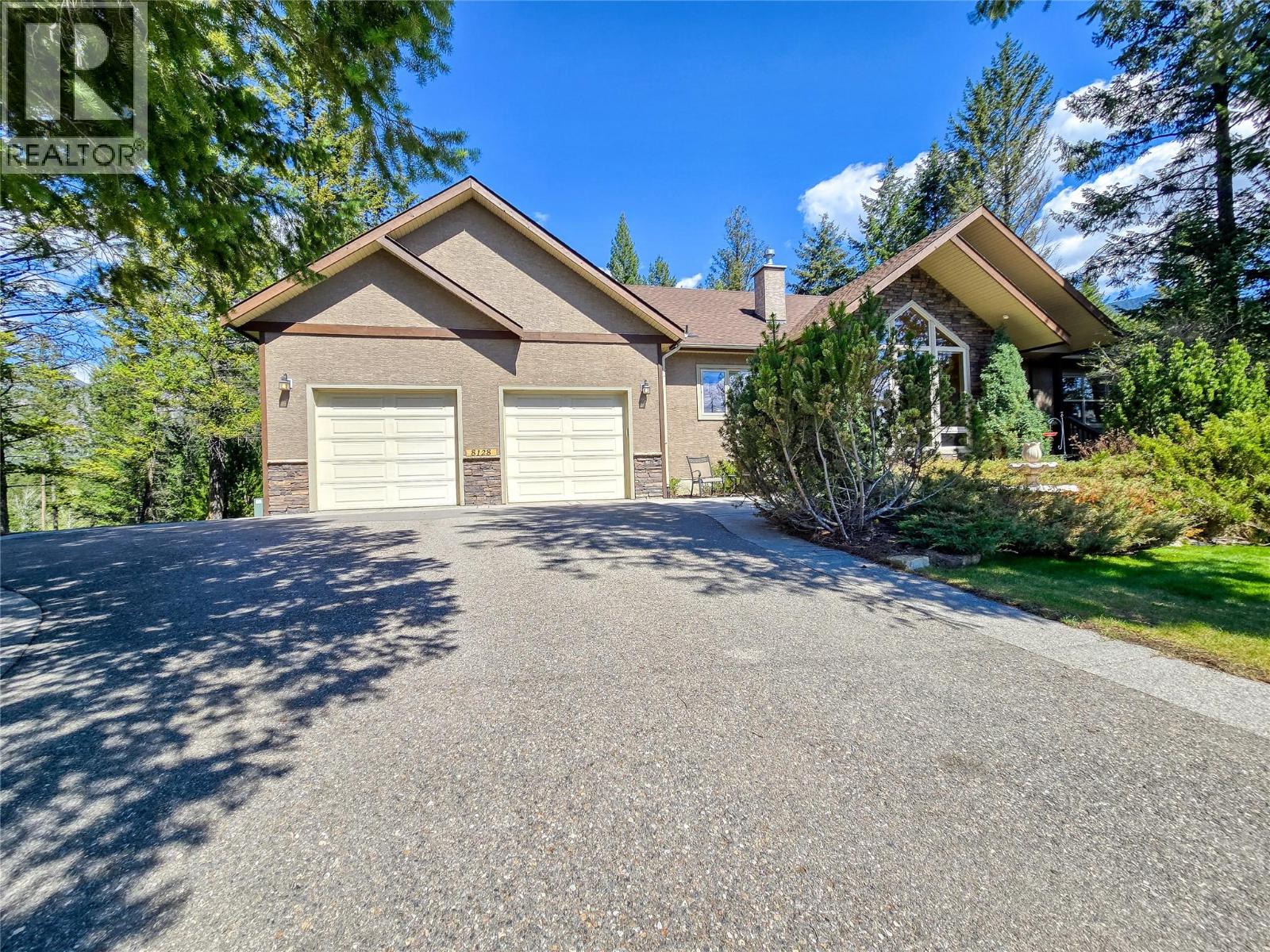 8128 Duby Road, Dry Gulch, British Columbia