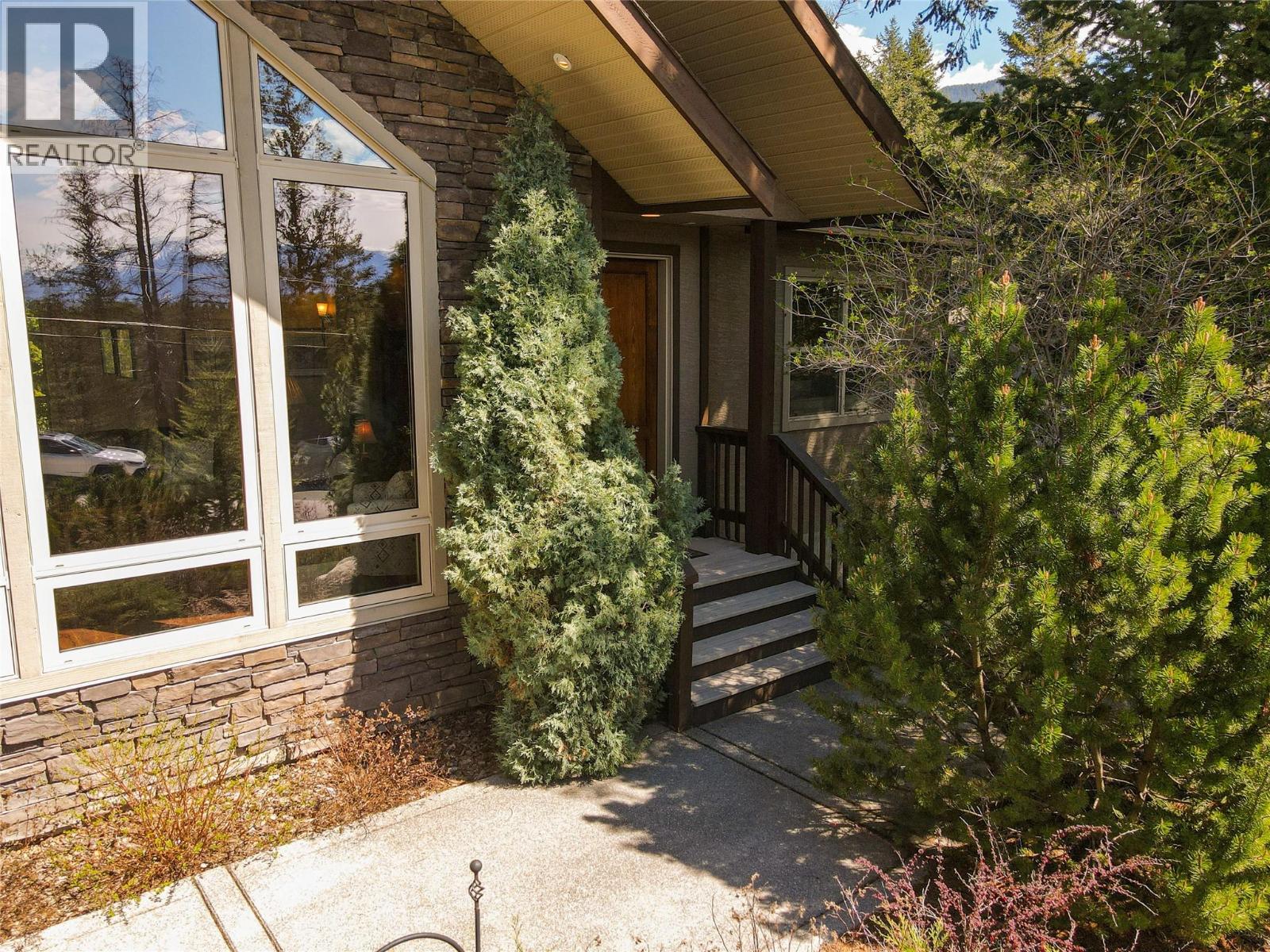 8128 Duby Road, Dry Gulch, British Columbia  V0A 1M0 - Photo 10 - 10387019